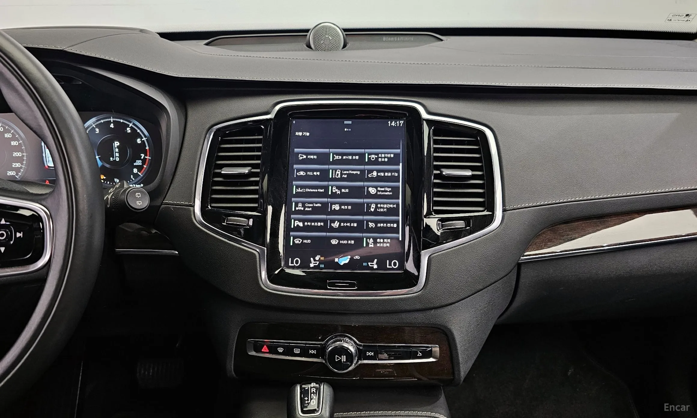 Volvo XC90 Gen 2 превью 16