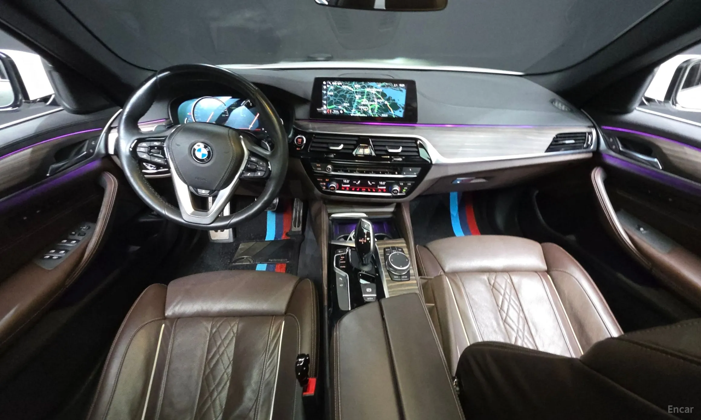 BMW 5 Series (G30) превью 4