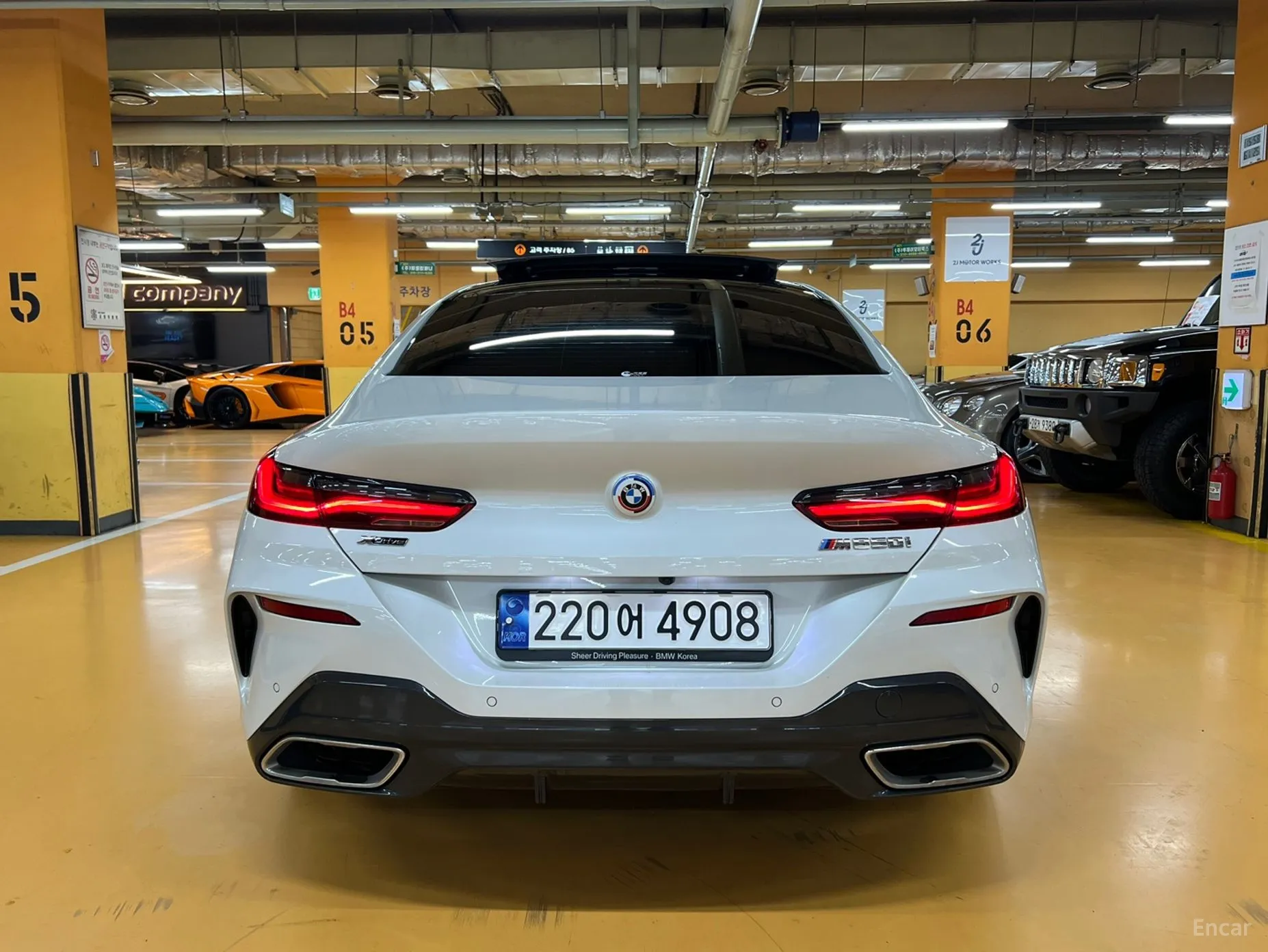 BMW 8-series (G15)