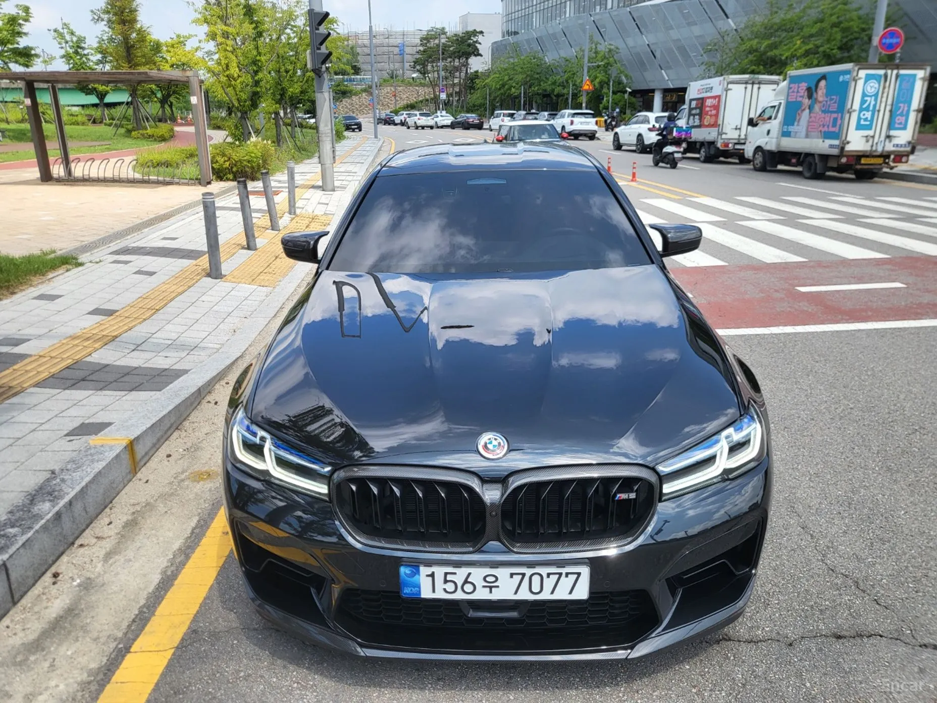 BMW M5 (F90)