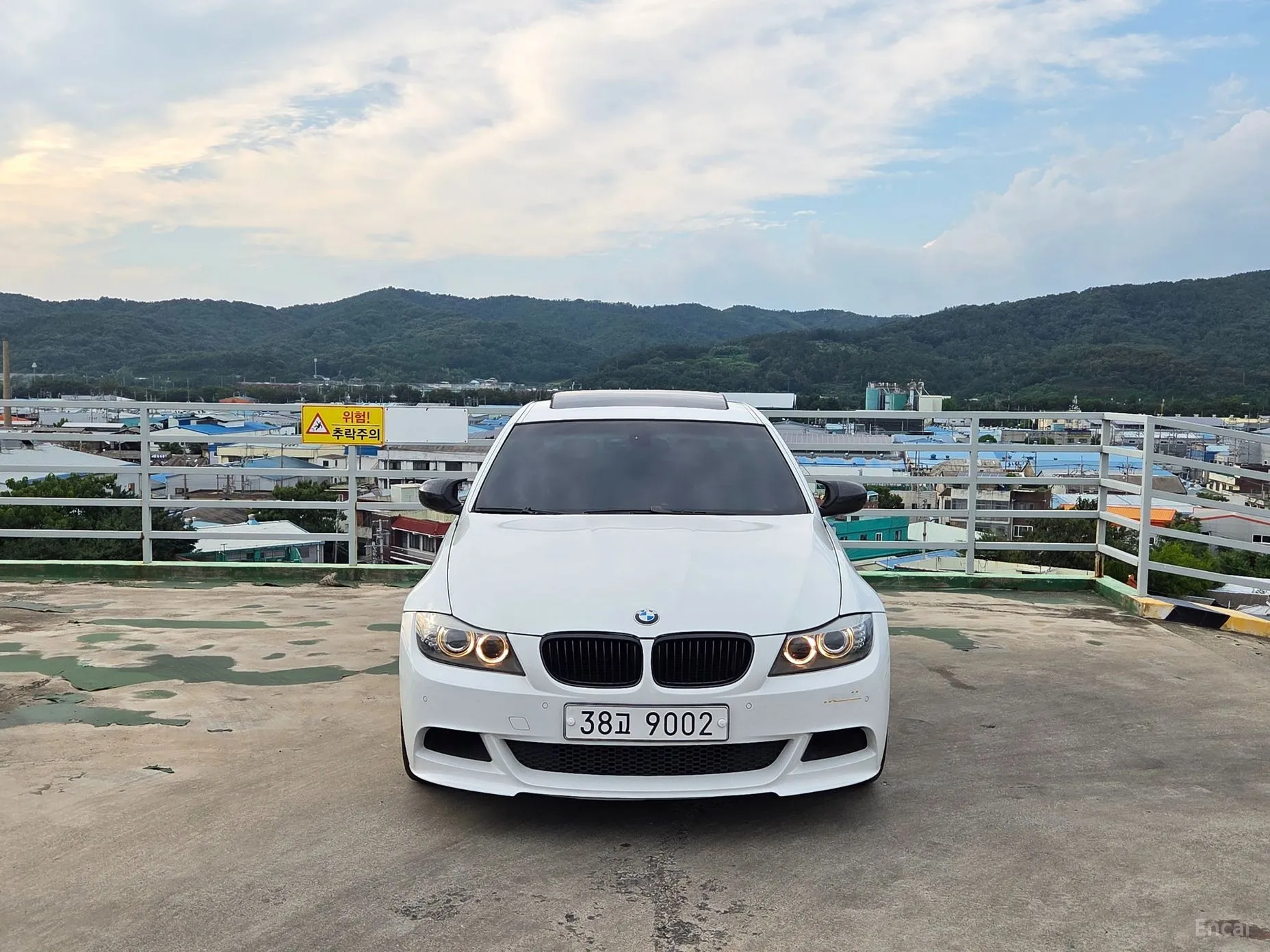 BMW 3 Series (E90) превью 2