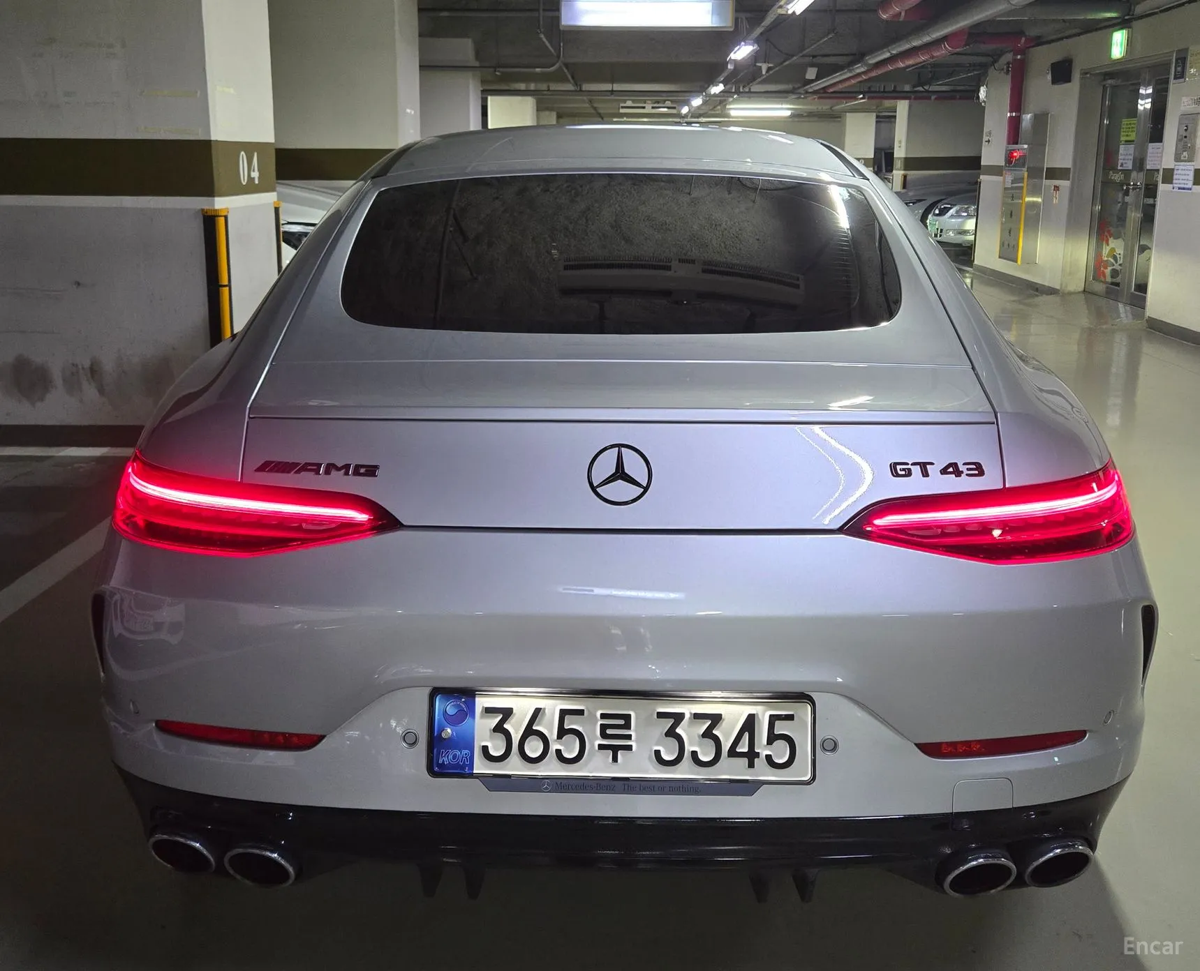 Mercedes Benz AMG GT превью 3