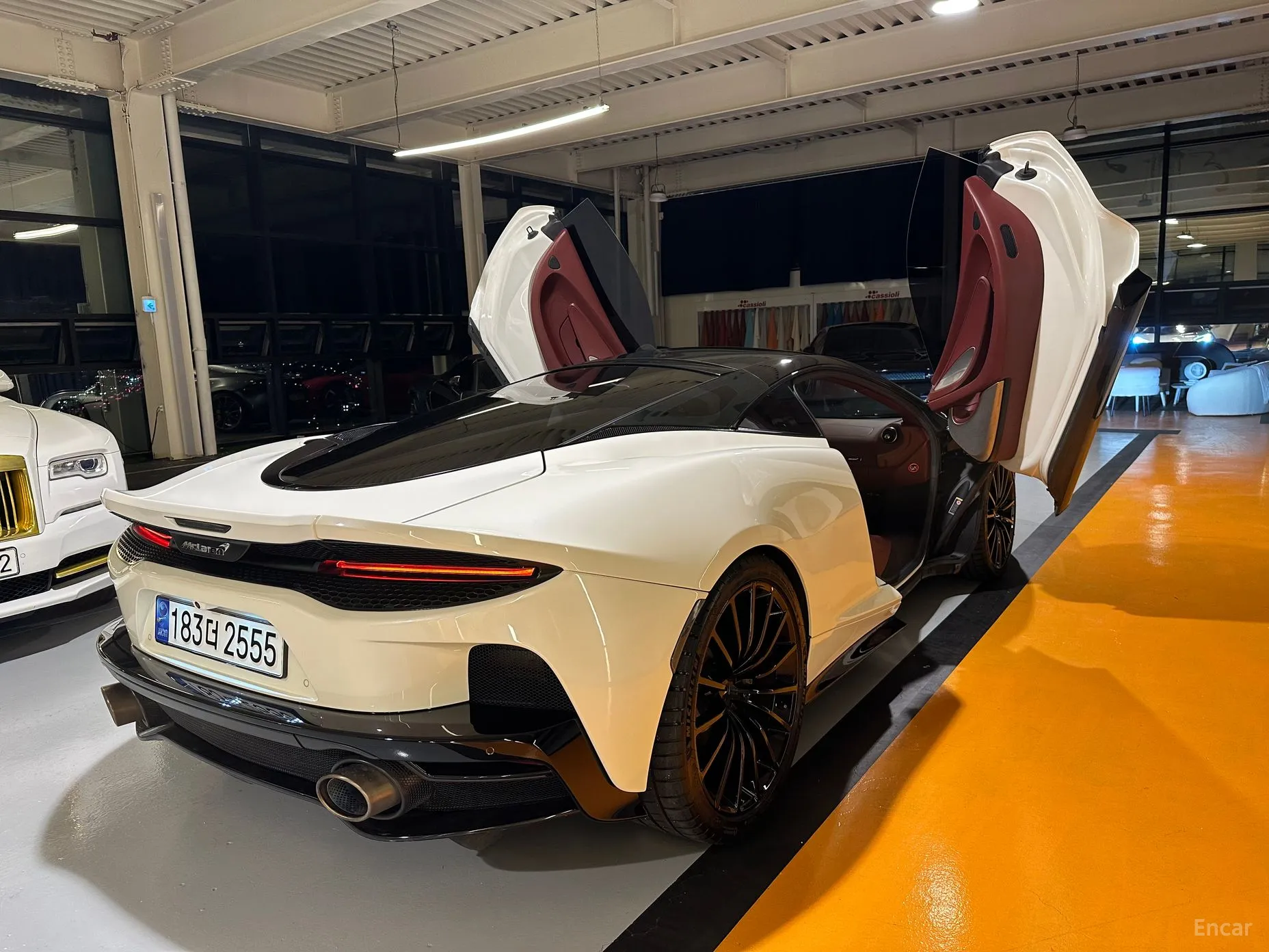 McLaren GT превью 4