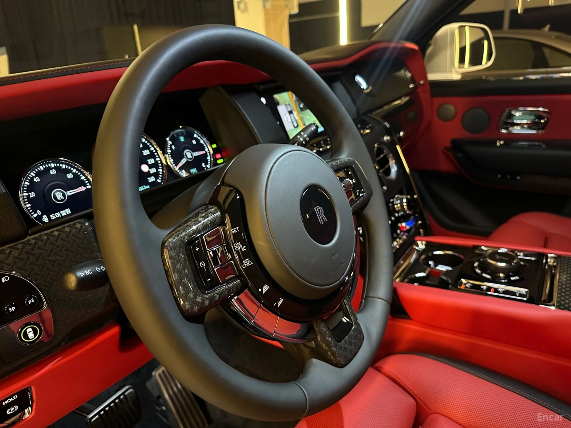 Rolls-Royce Cullinan превью 9