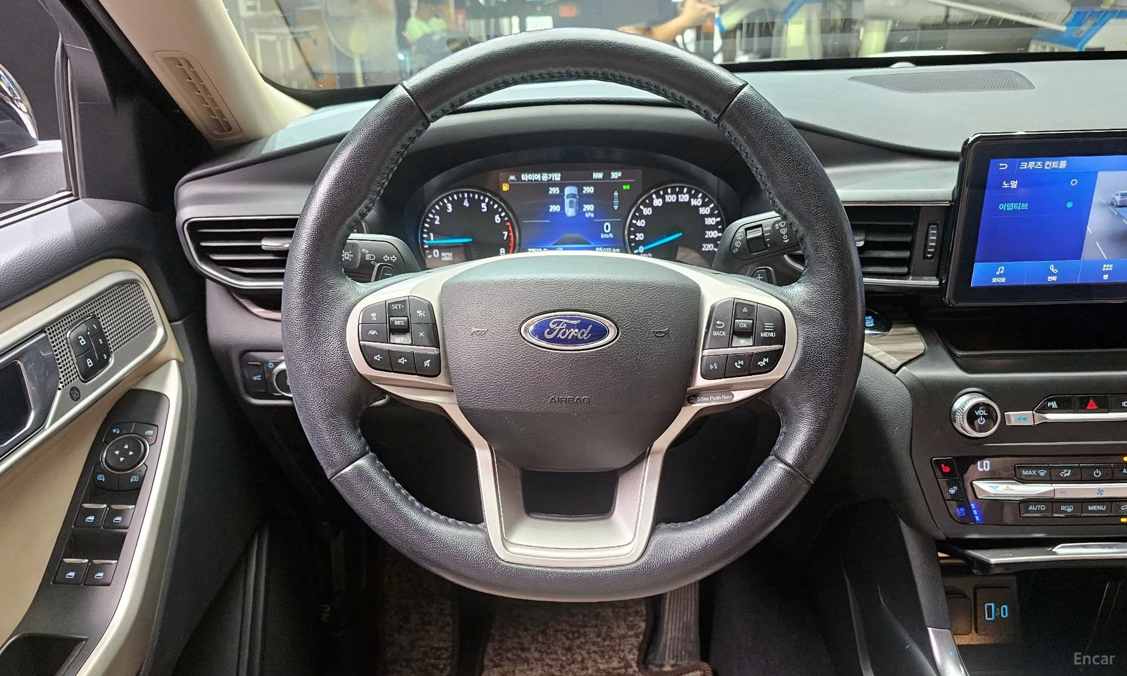 Ford Explorer 6th Generation превью 14