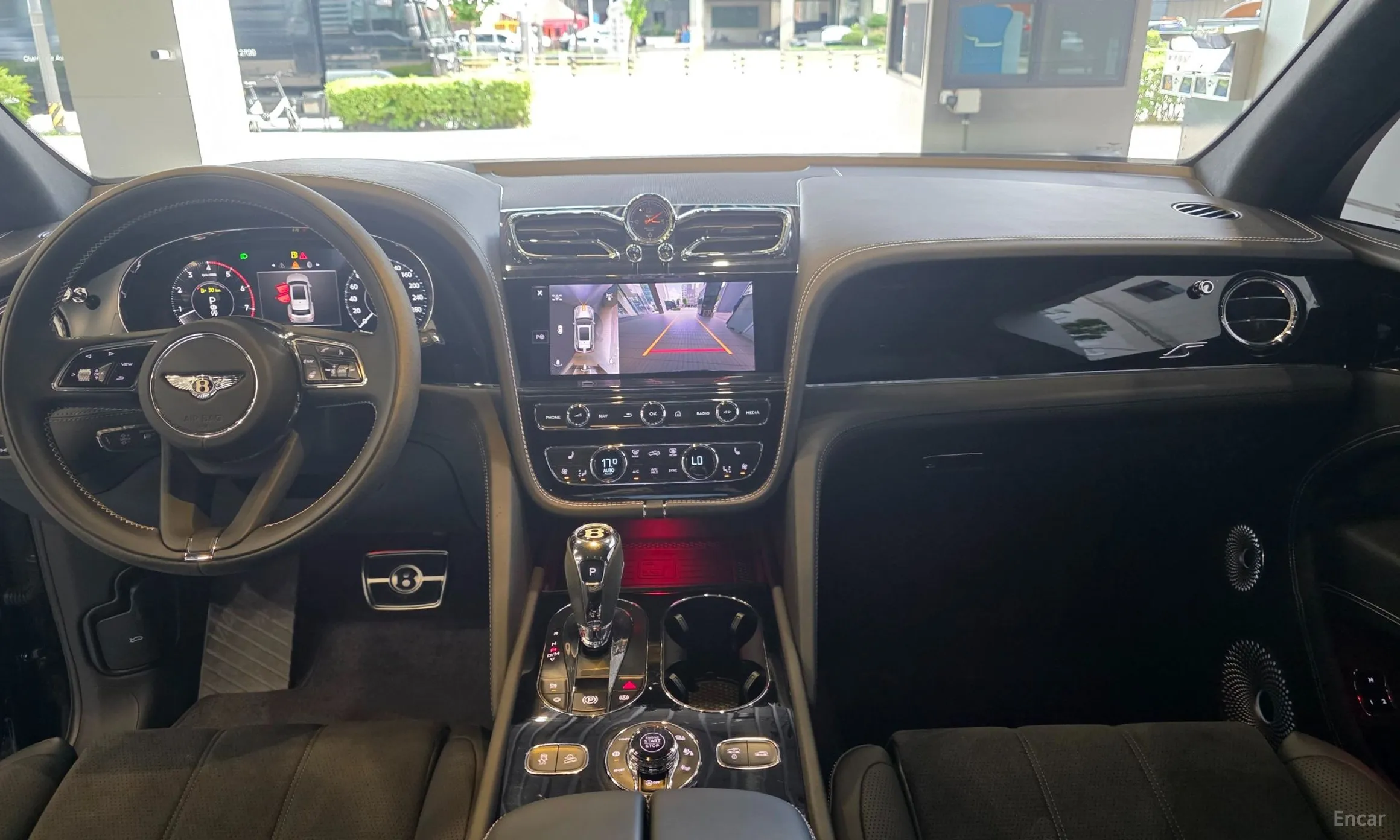 Bentley Bentayga превью 5