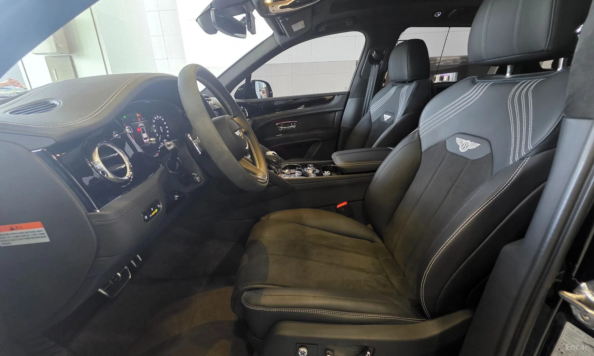 Bentley Bentayga превью 7