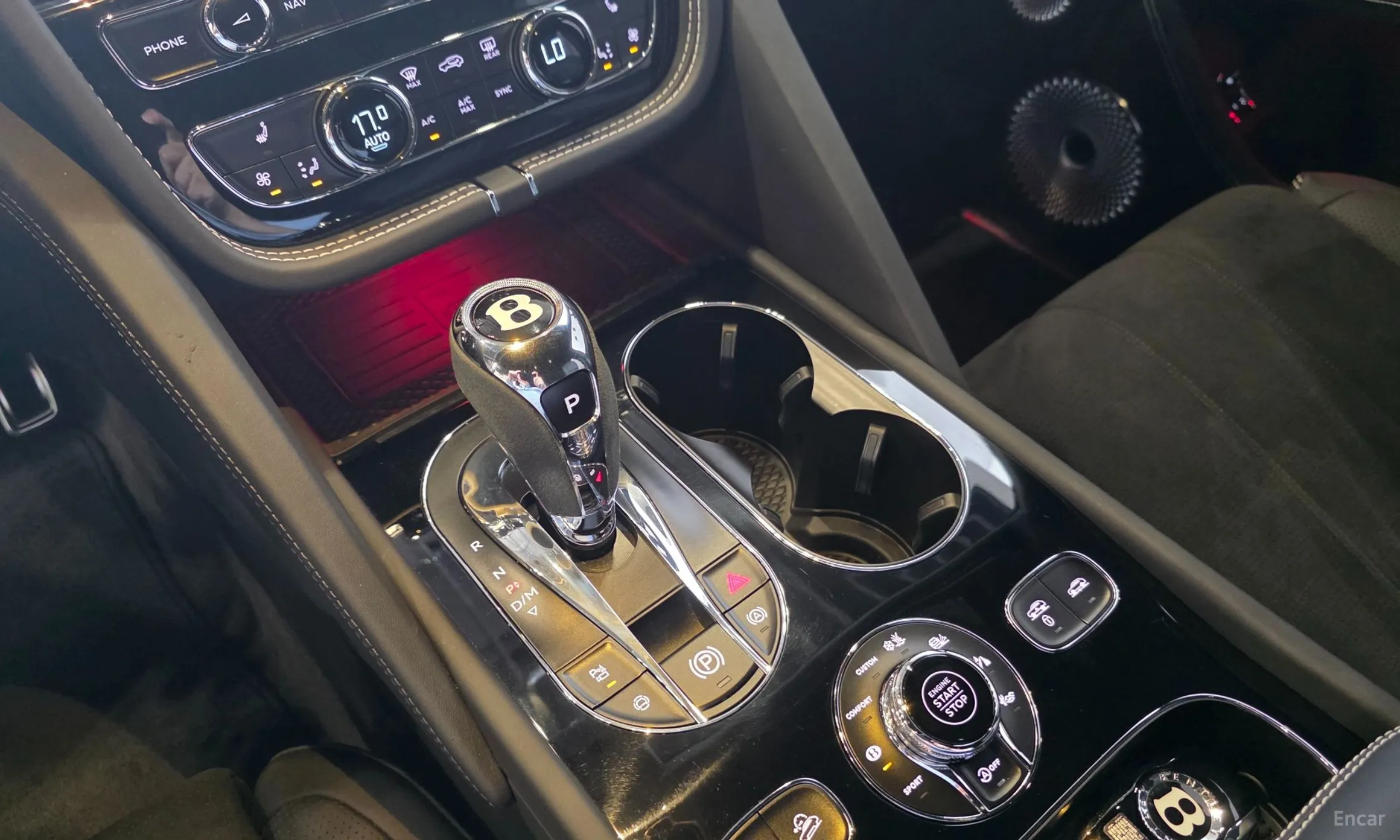 Bentley Bentayga превью 8
