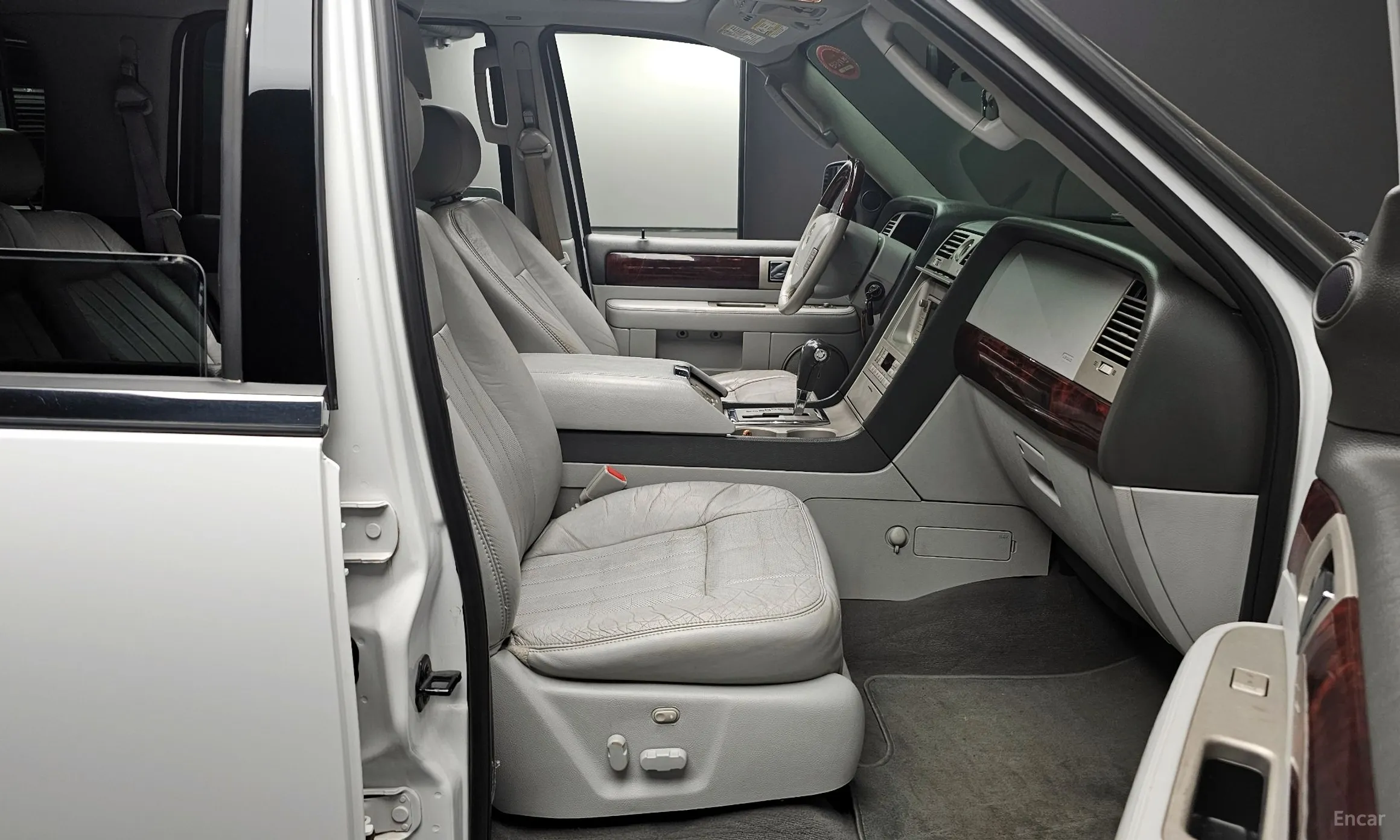 Lincoln Navigator превью 10