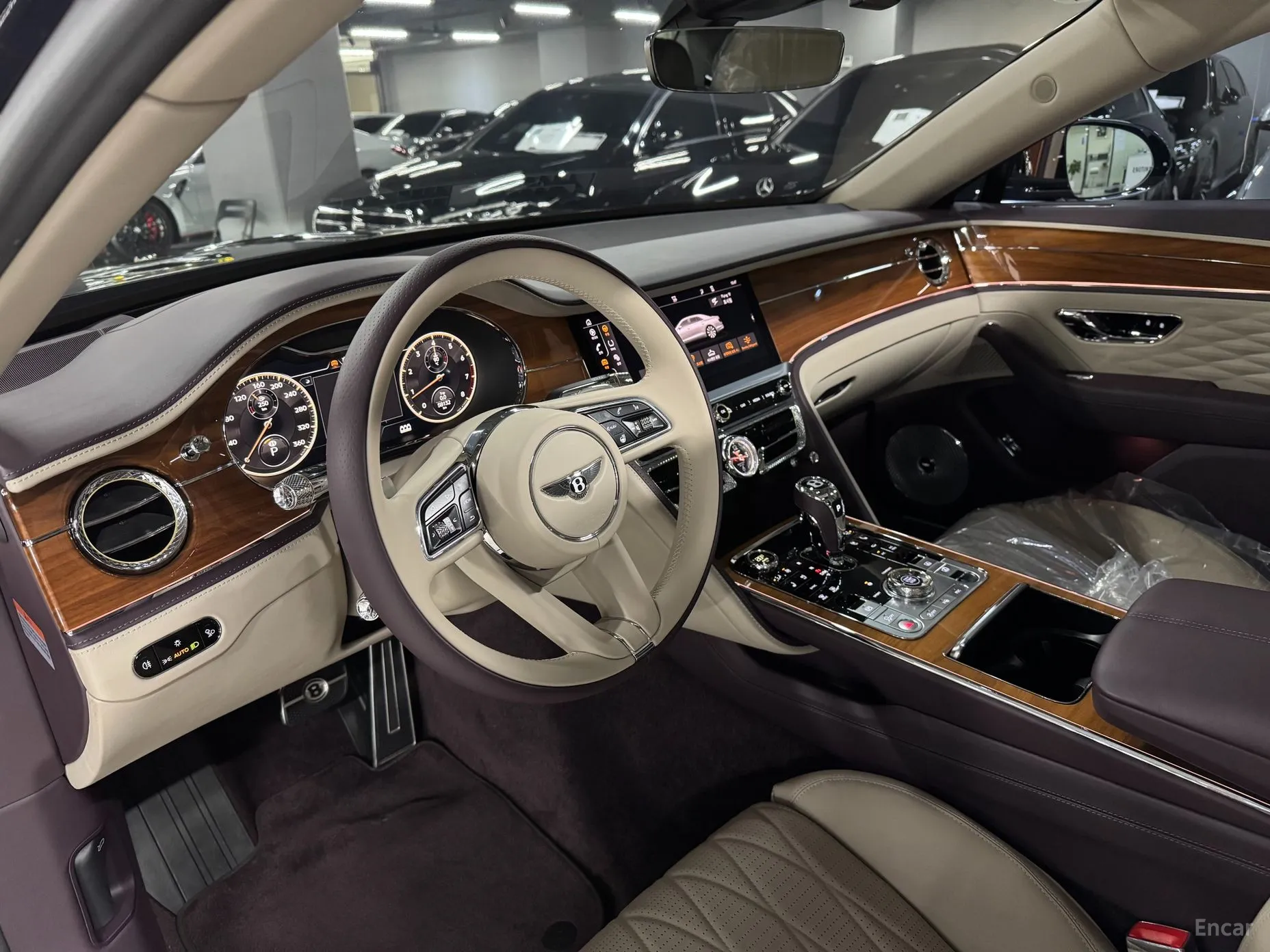 Bentley Flying Spur 3rd Generation превью 5