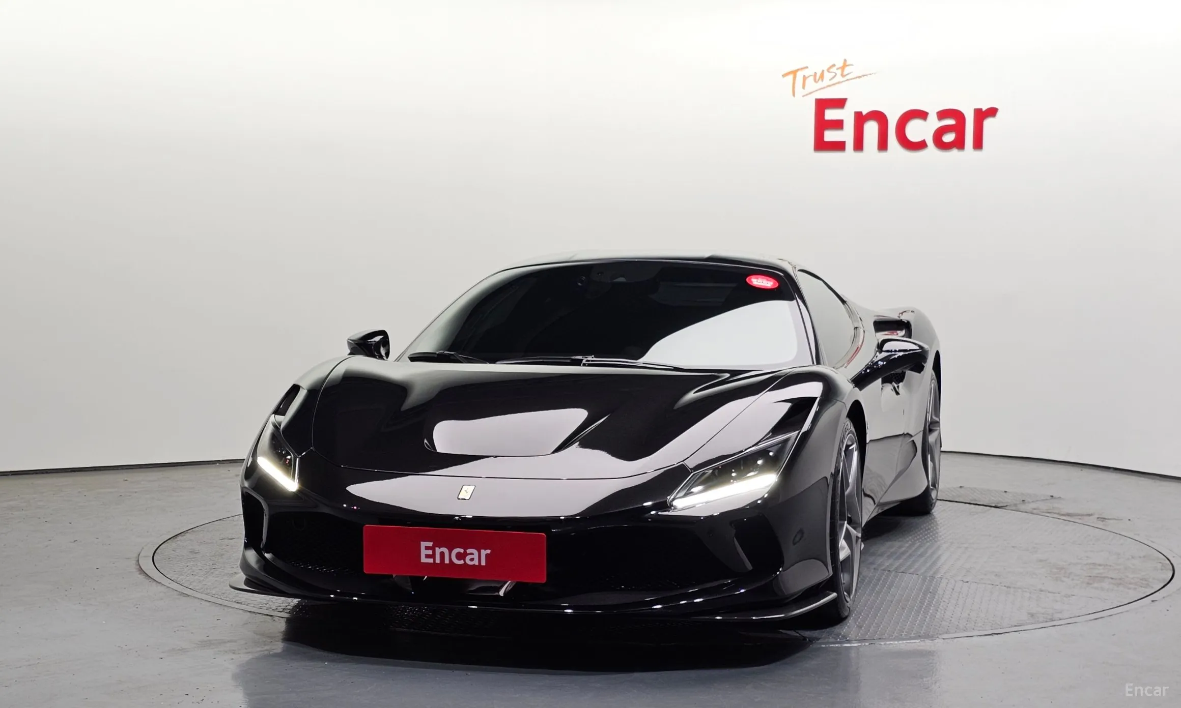 Ferrari F8 Tributo превью 3