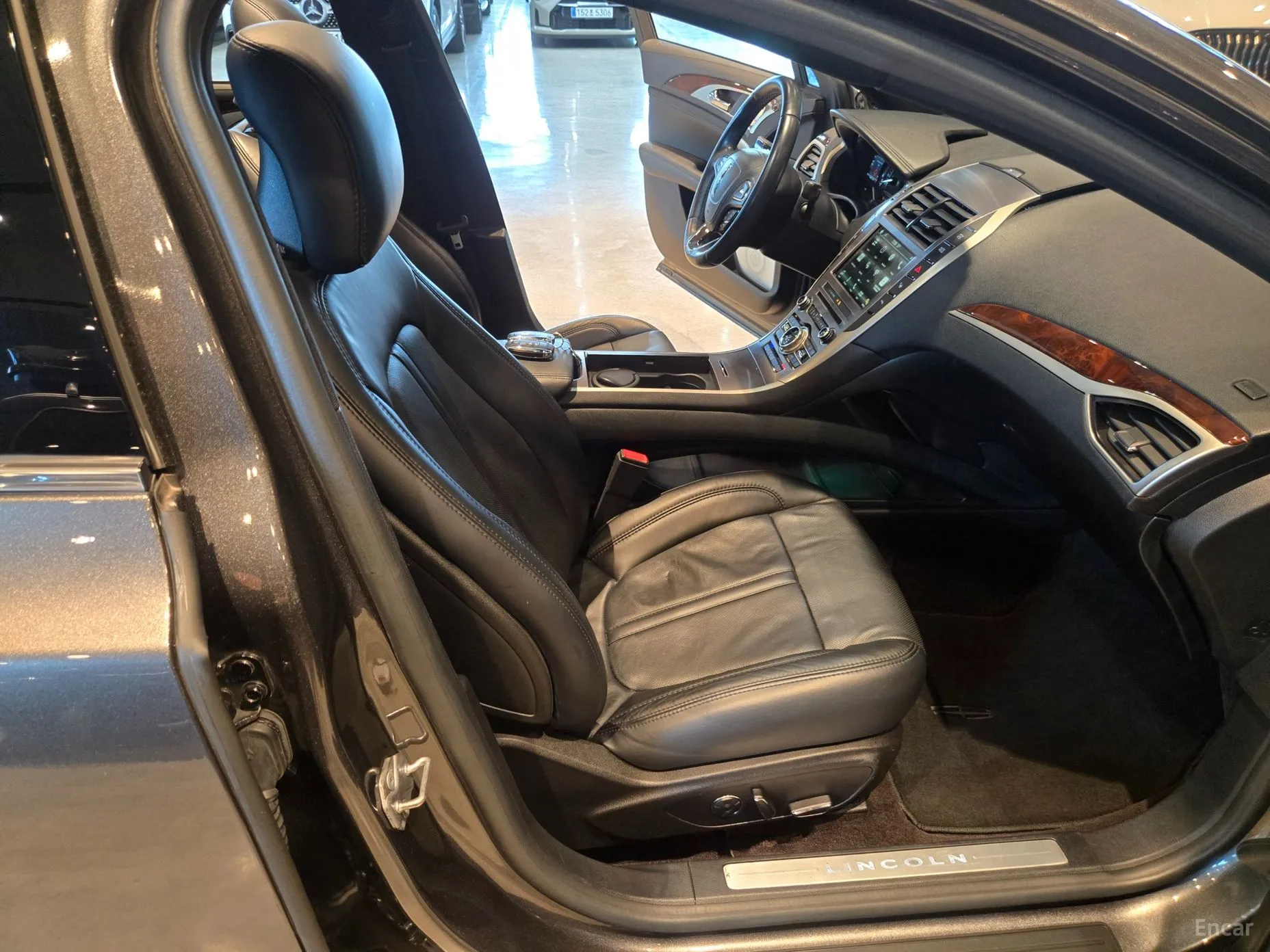 Lincoln New MKZ превью 11
