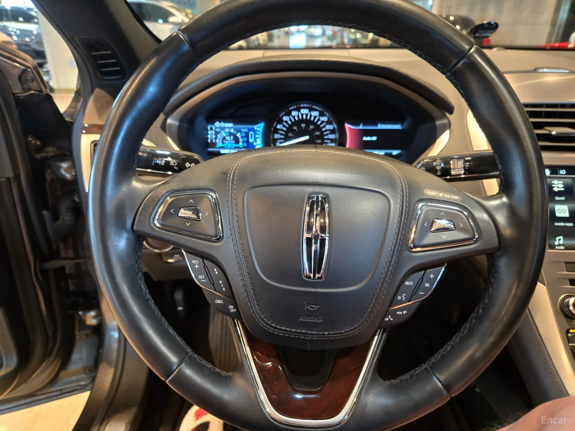 Lincoln New MKZ превью 13