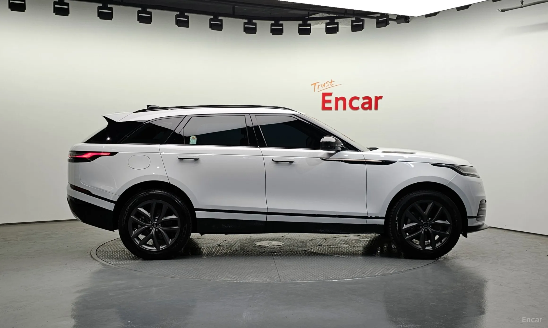 Land Rover Range Rover Bella превью 6