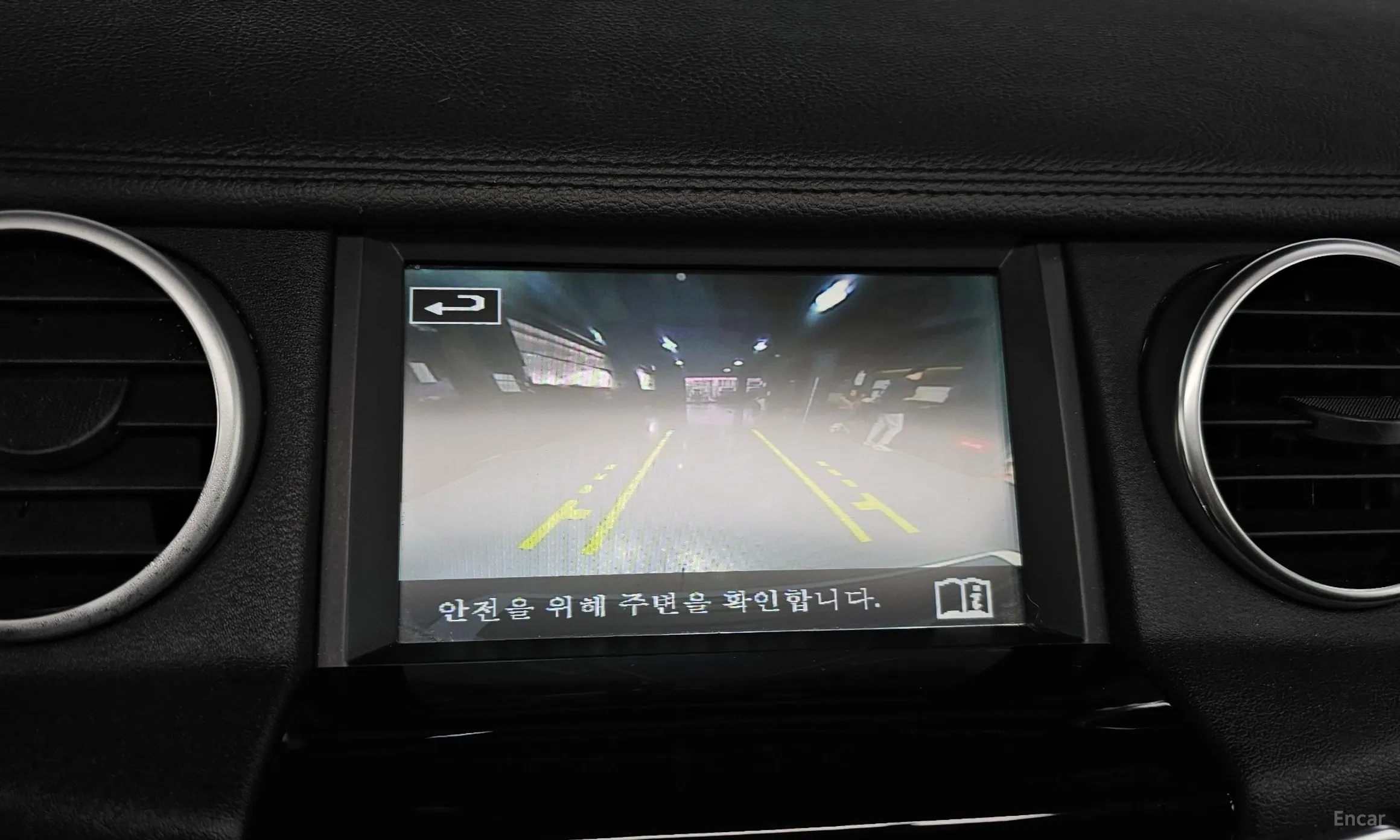 Land Rover Discovery 4 превью 15