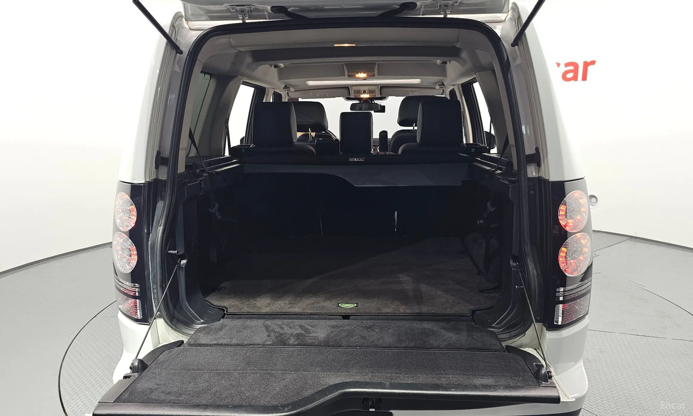 Land Rover Discovery 4 превью 20