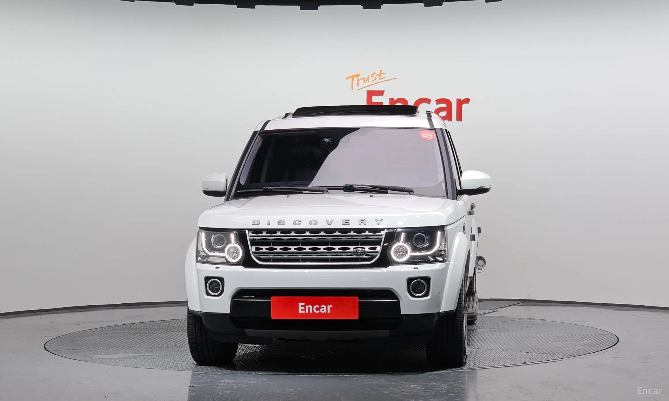 Land Rover Discovery 4 превью 3
