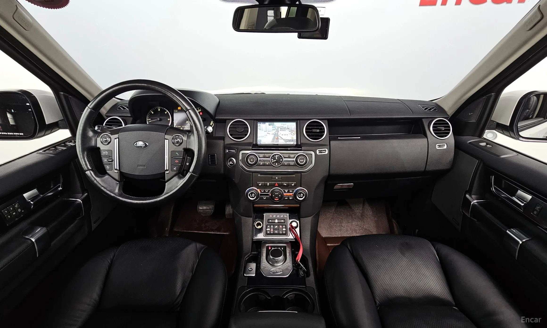 Land Rover Discovery 4 превью 7