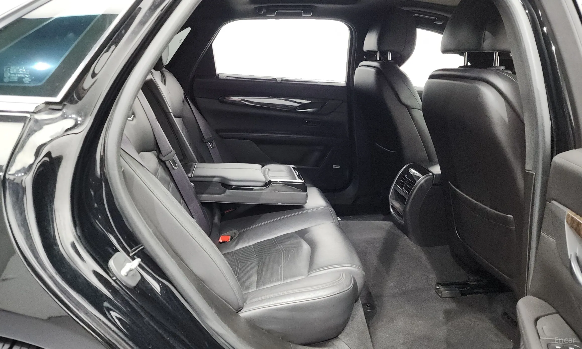 Cadillac CT6 превью 12