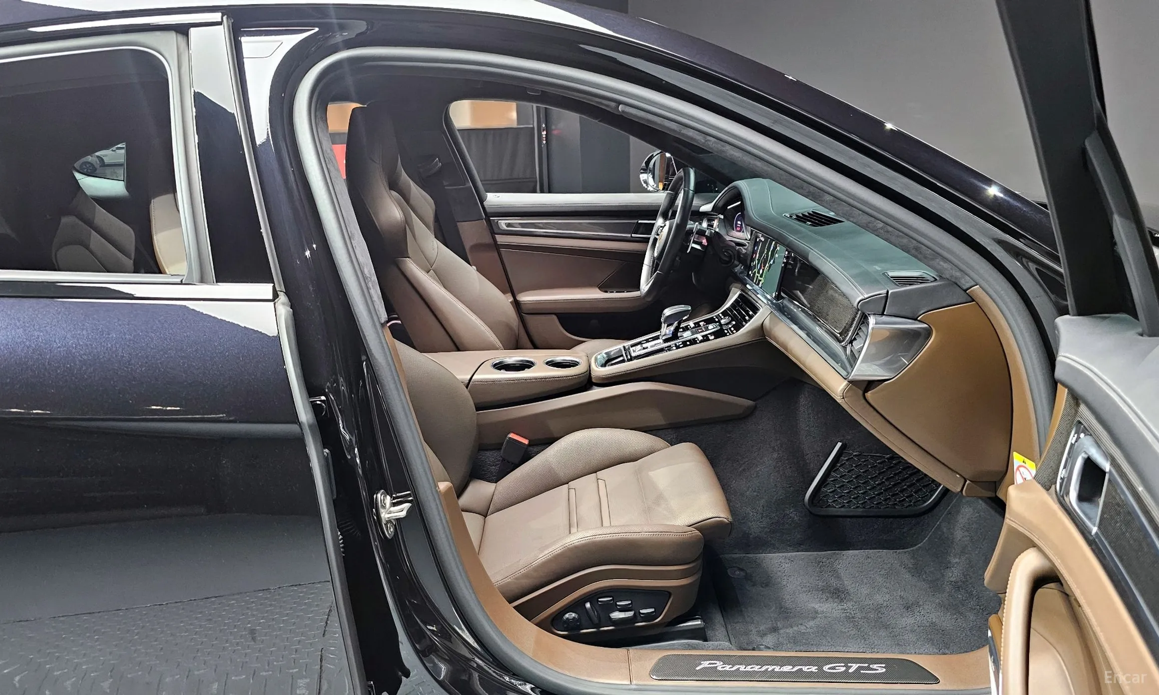 Porsche Panamera (971) превью 10