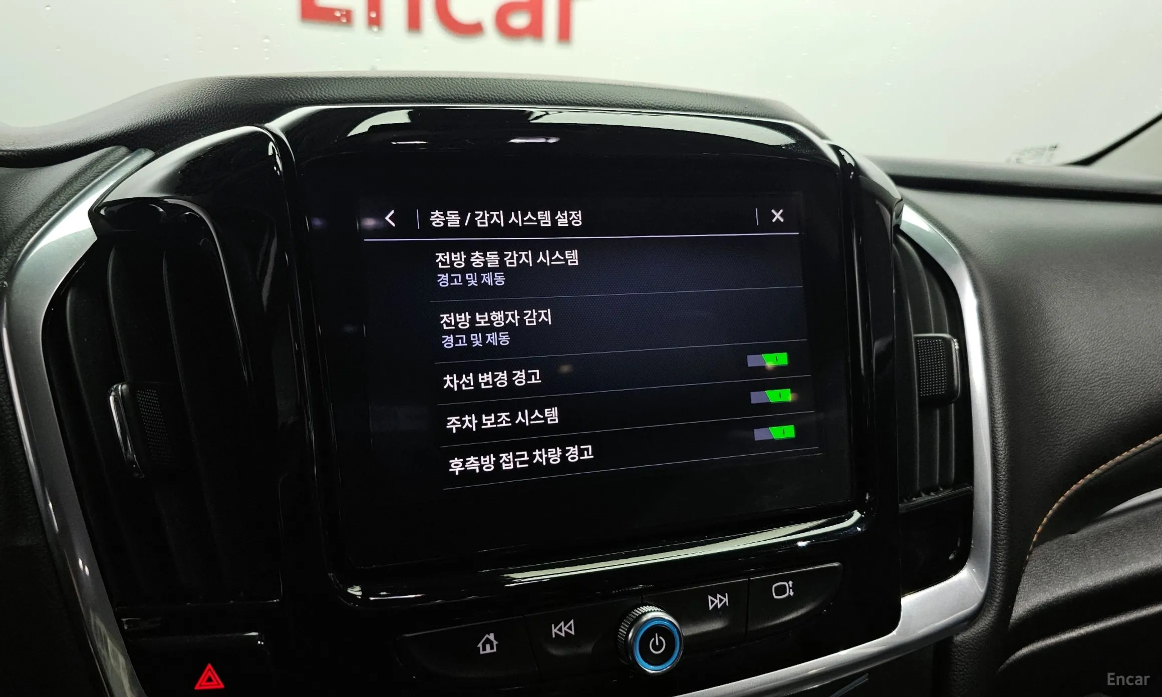 Chevrolet (GM Daewoo) Traverse превью 18
