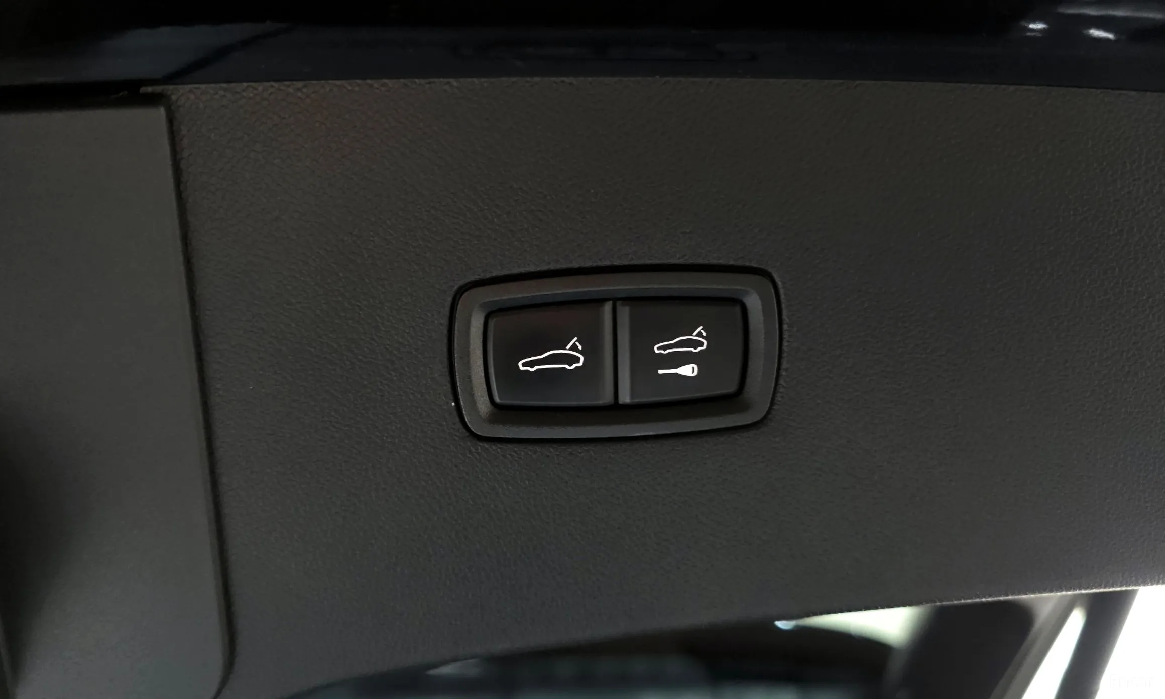 Porsche Cayenne (PO536) превью 19