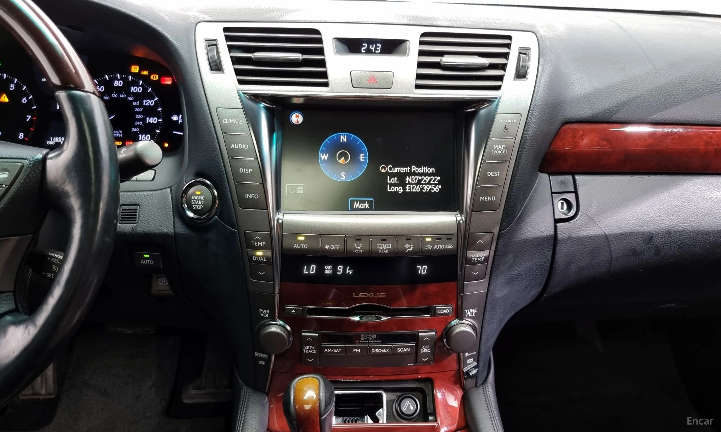 Lexus LS460L превью 14