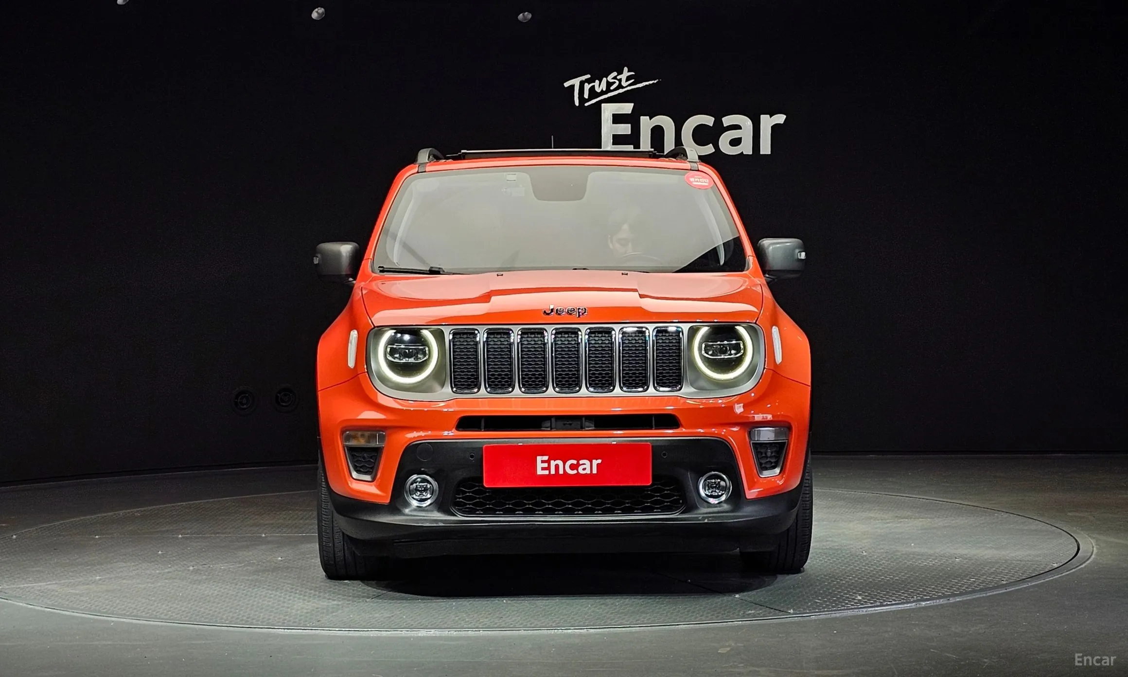 Jeep Renegade превью 3