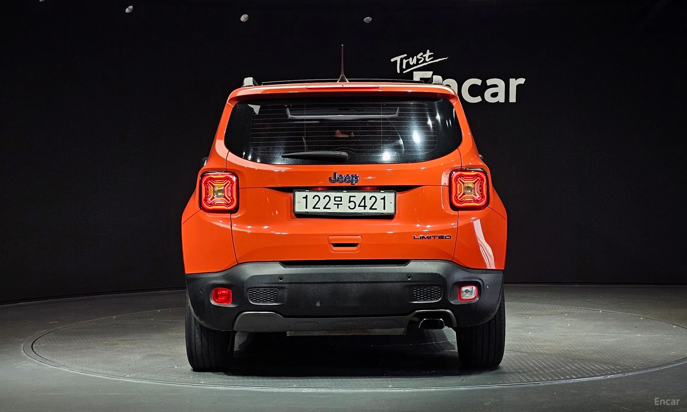 Jeep Renegade превью 4
