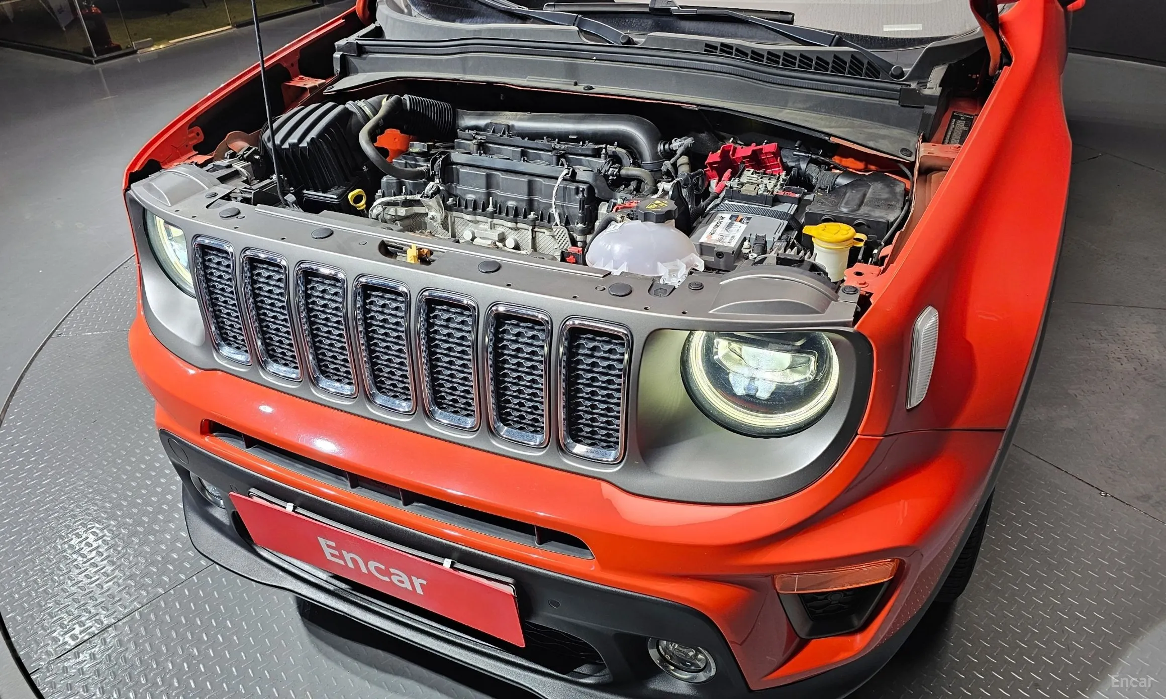 Jeep Renegade превью 6