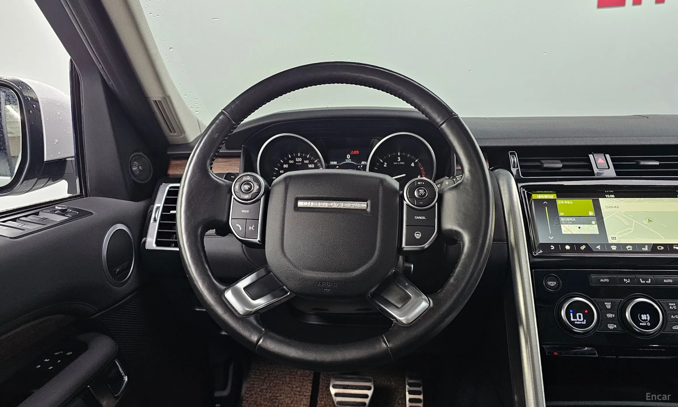Land Rover Discovery 5 превью 13