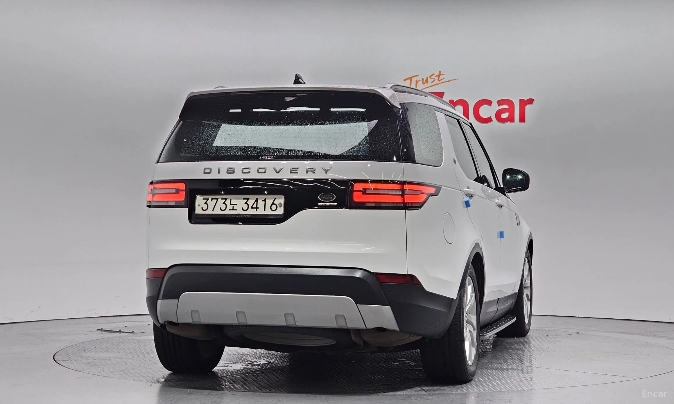 Land Rover Discovery 5 превью 4