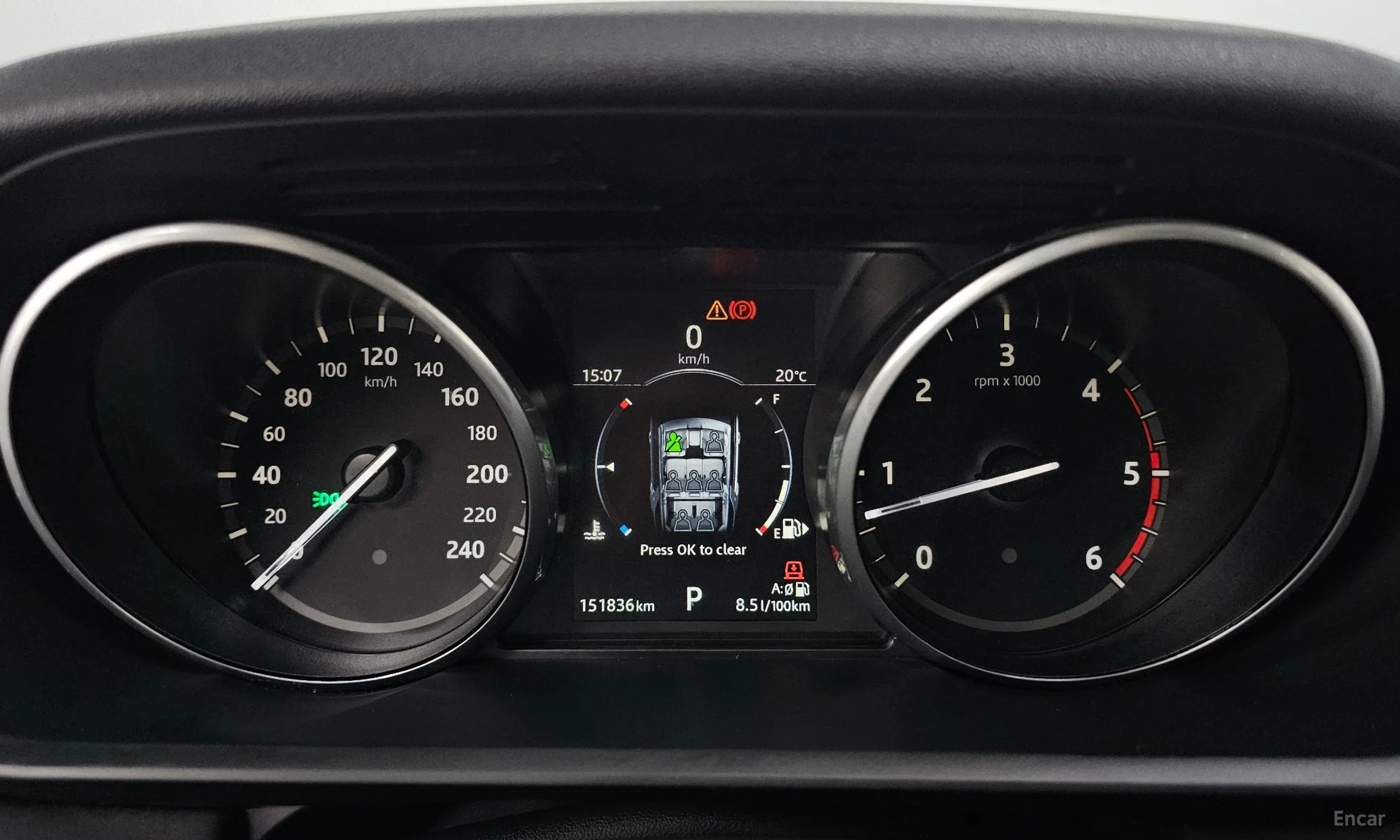 Land Rover Discovery 5 превью 8