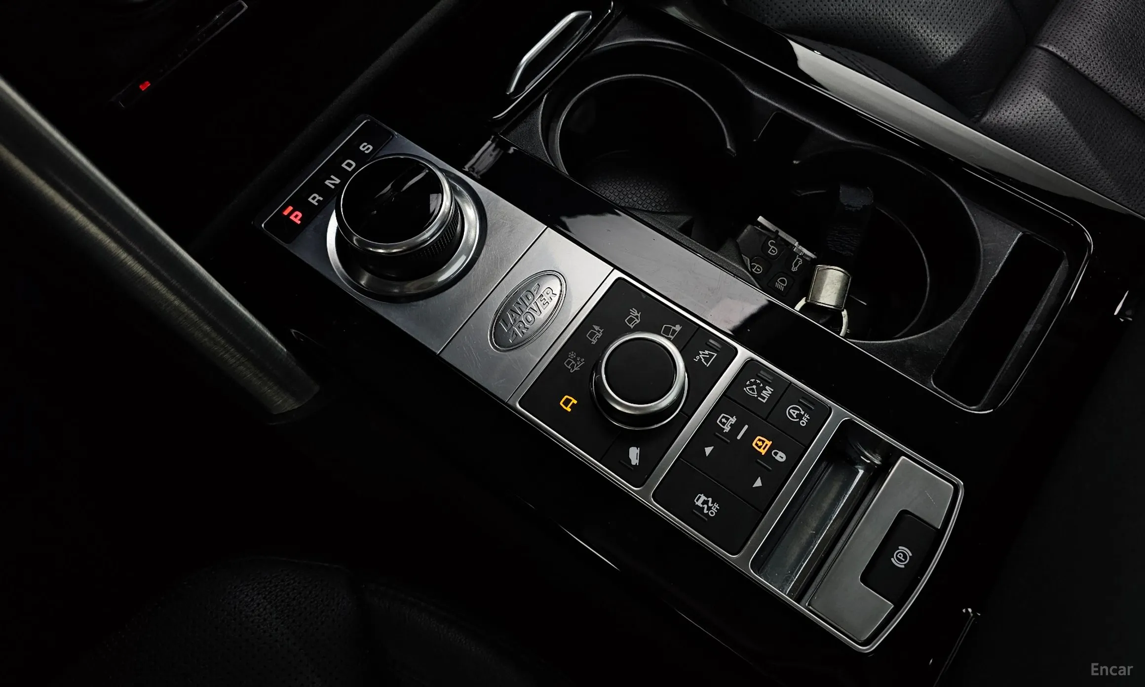 Land Rover Discovery 5 превью 9