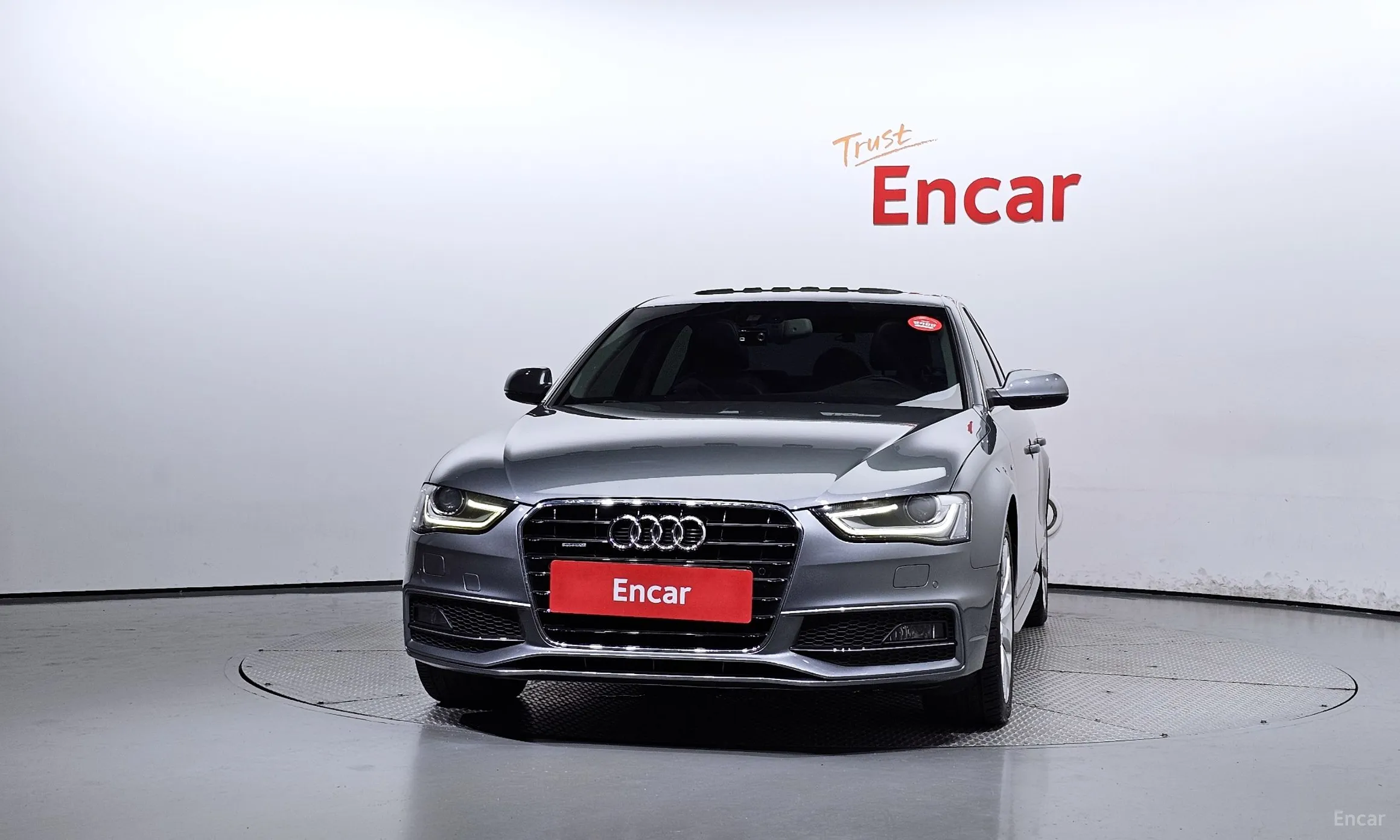 Audi New A4 превью 3