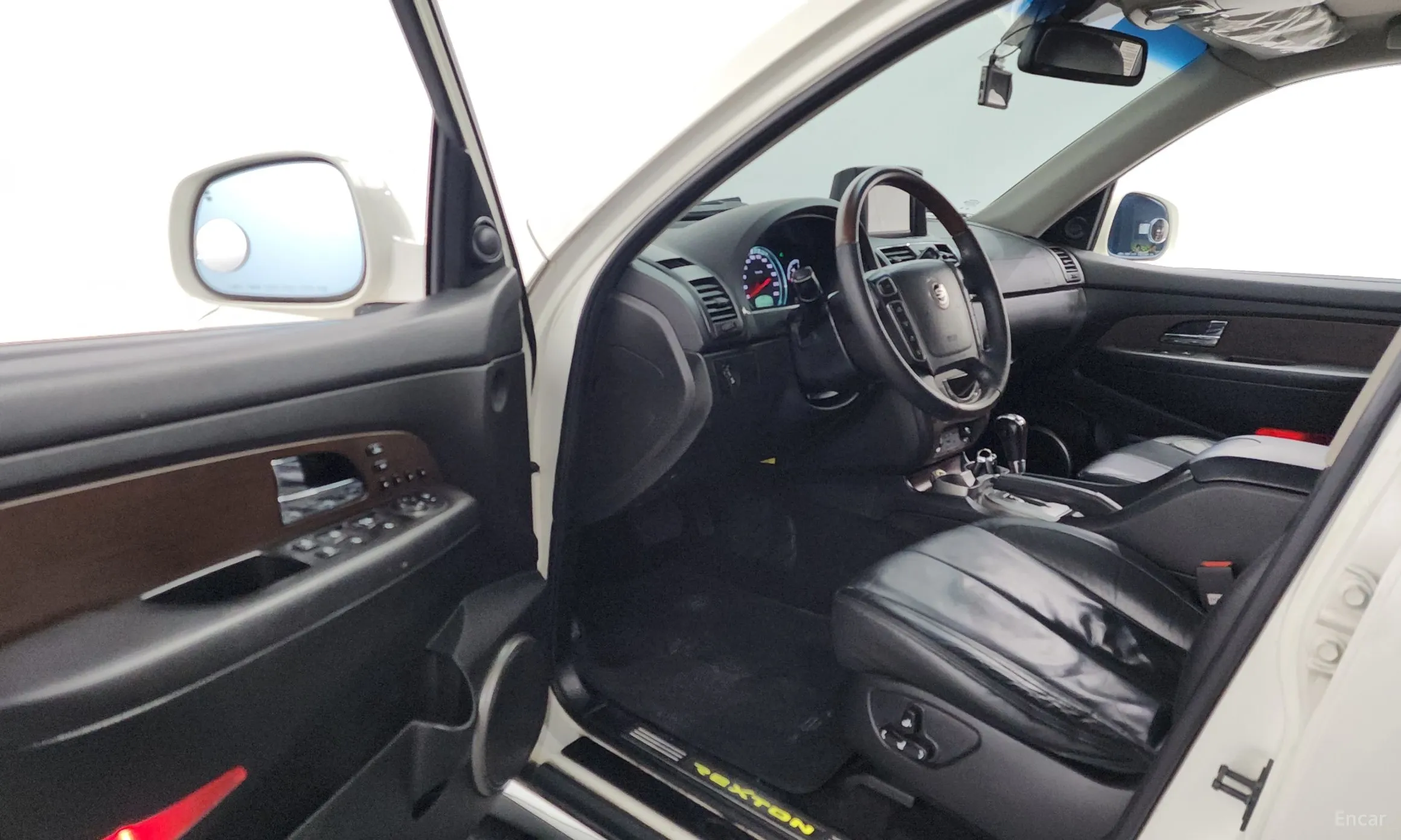 KG Mobility (SsangYong) Rexton W превью 10