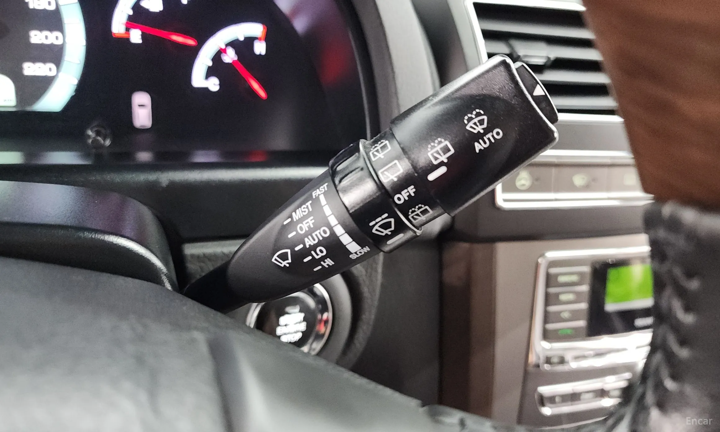 KG Mobility (SsangYong) Rexton W превью 15