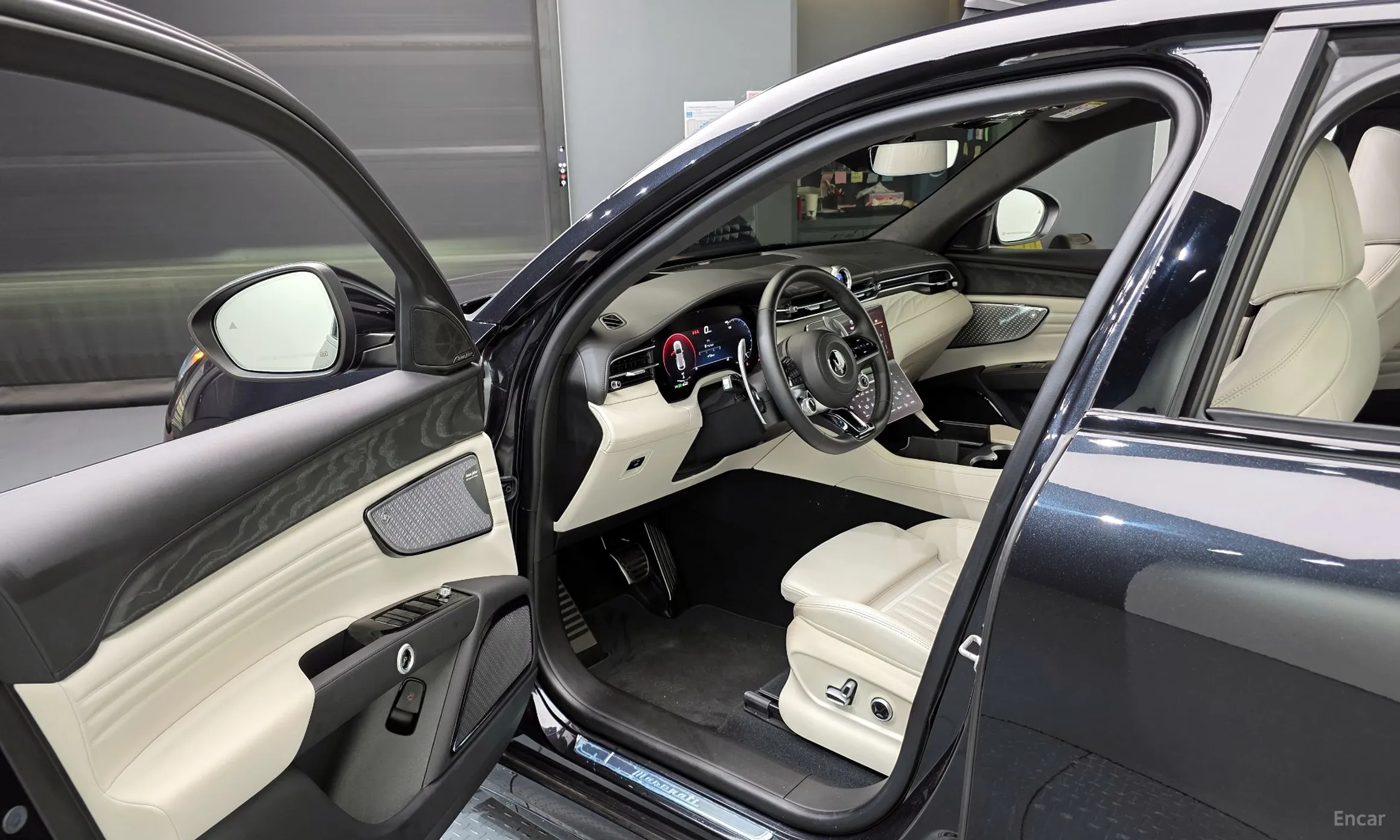 Maserati Grekale превью 10