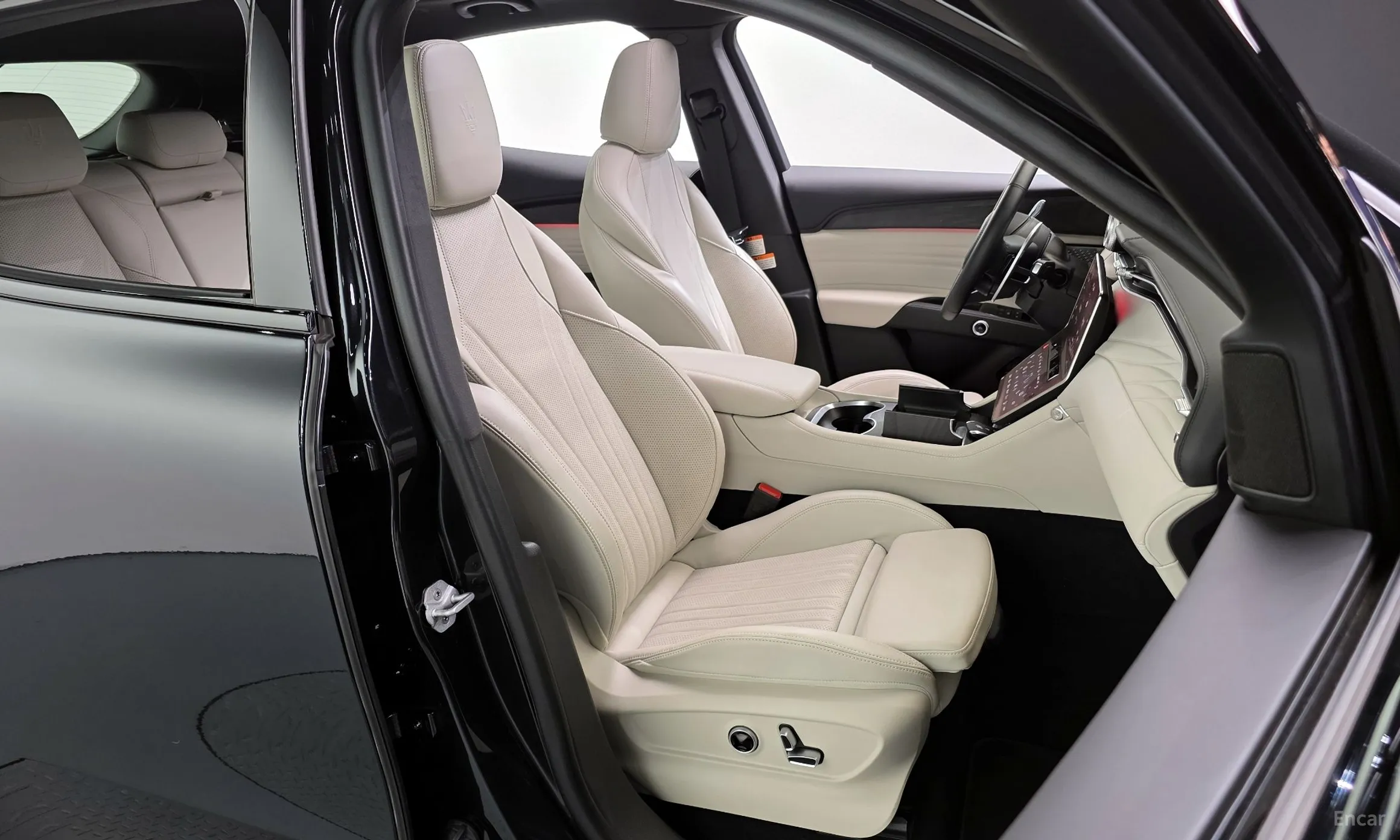 Maserati Grekale превью 12