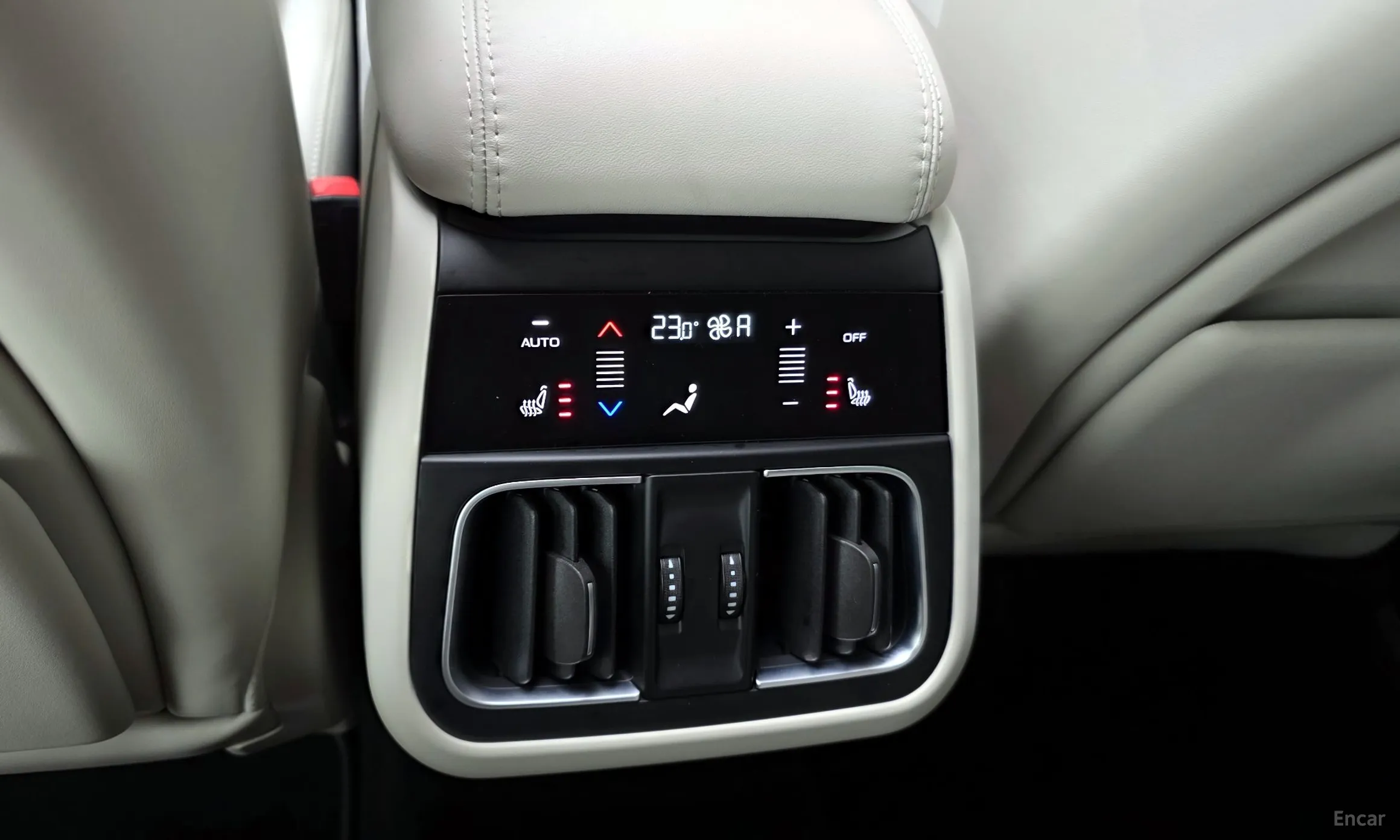 Maserati Grekale превью 19