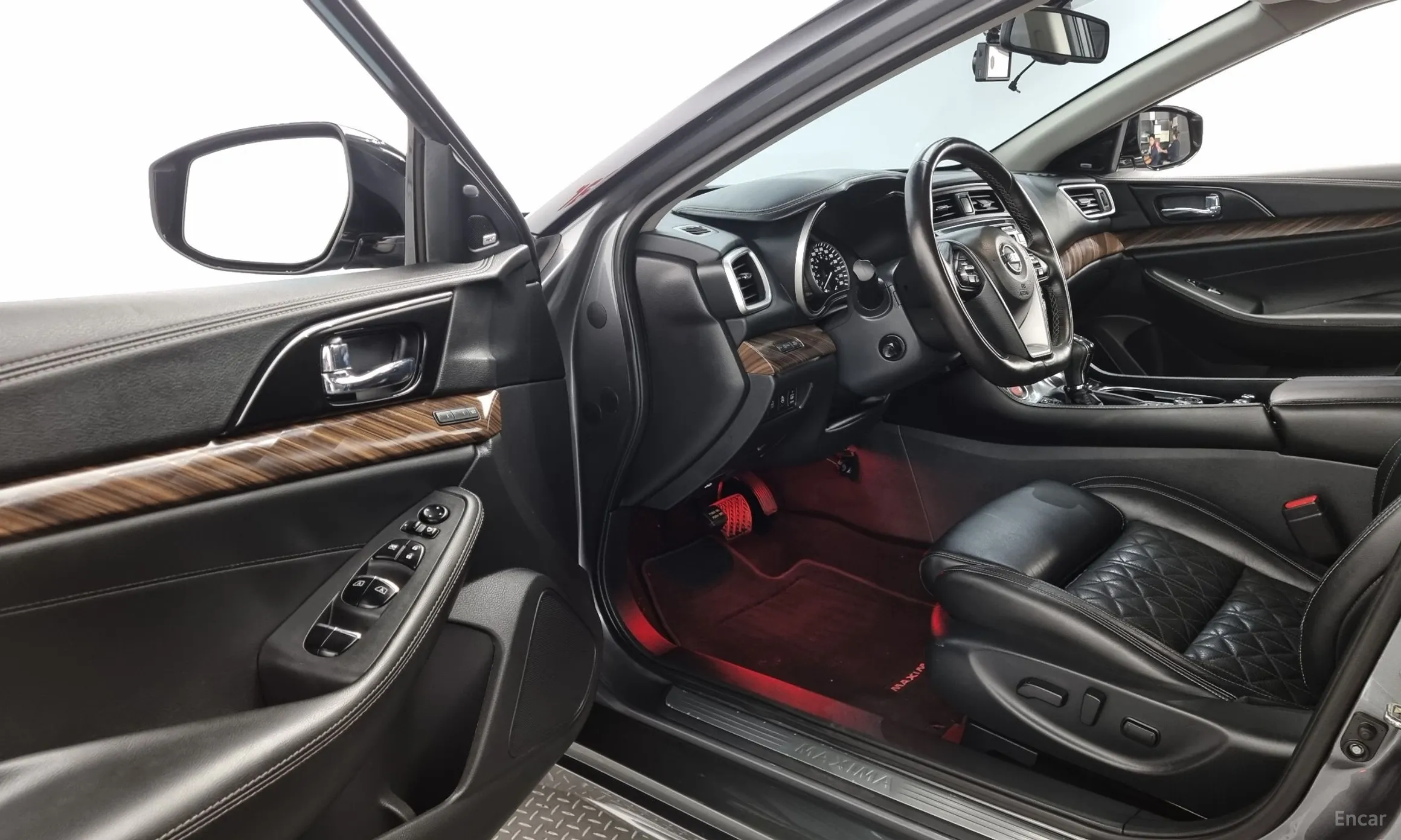 Nissan Maxima (A36) превью 10