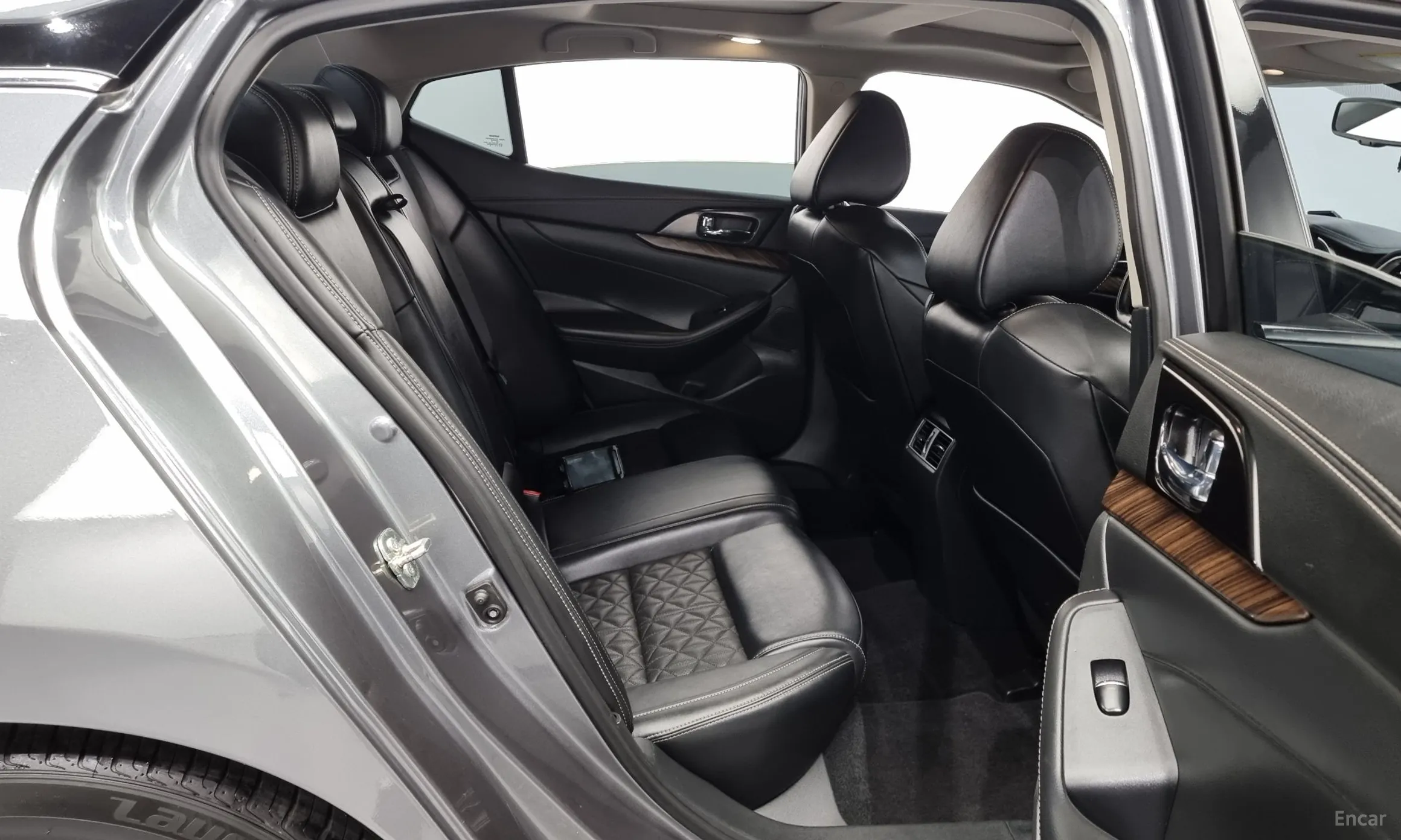 Nissan Maxima (A36) превью 12