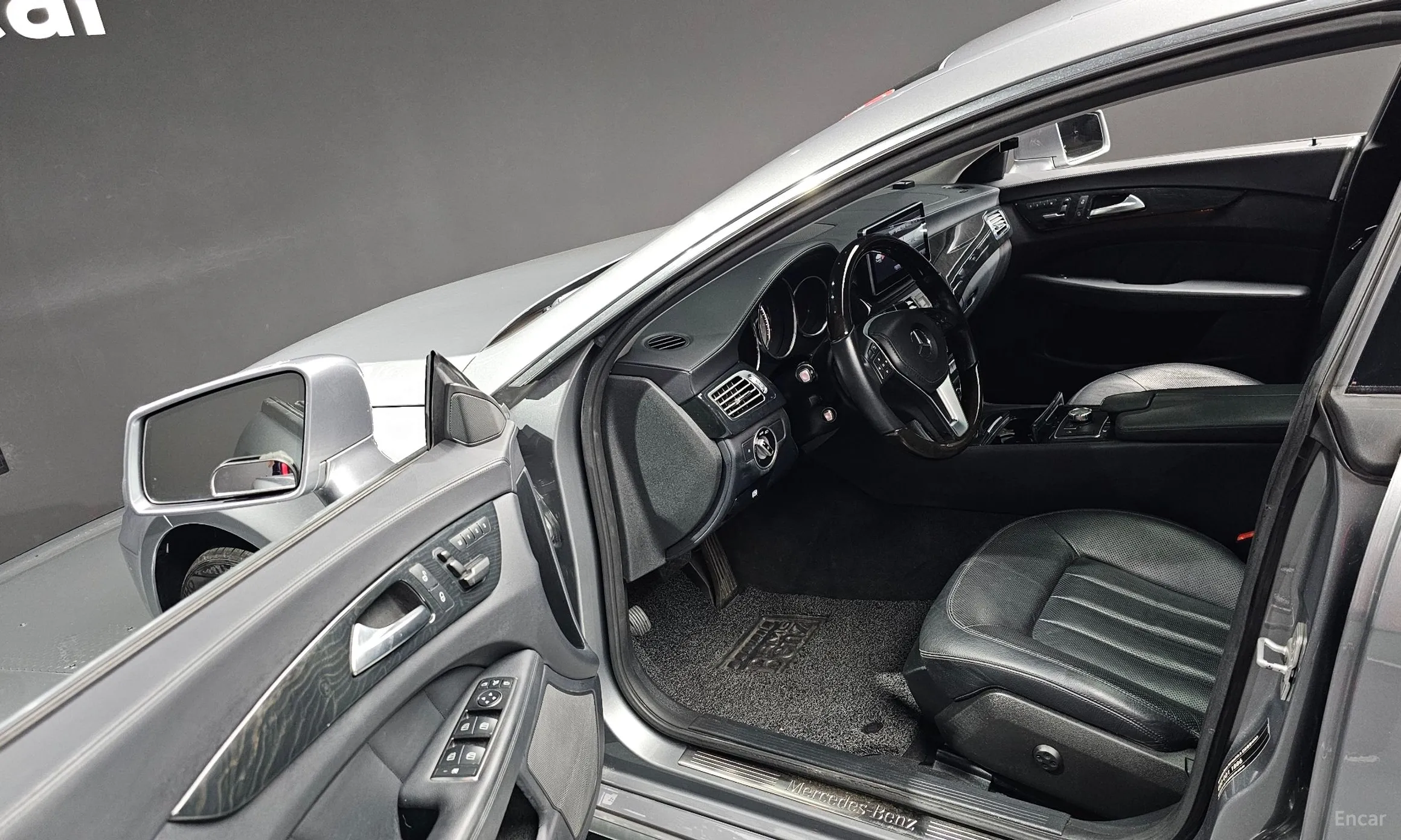 Mercedes Benz CLS-Class W218 превью 10