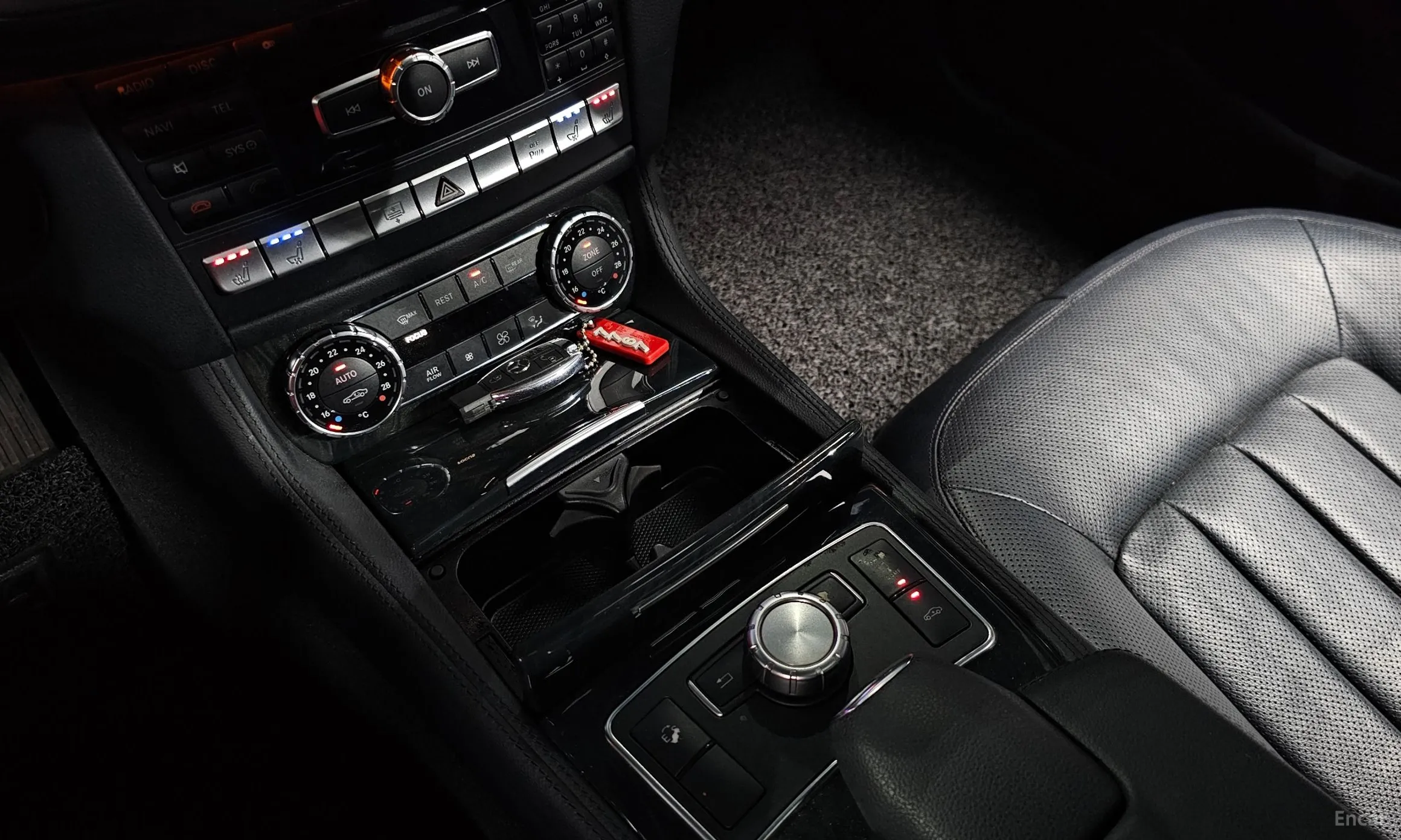 Mercedes Benz CLS-Class W218 превью 17