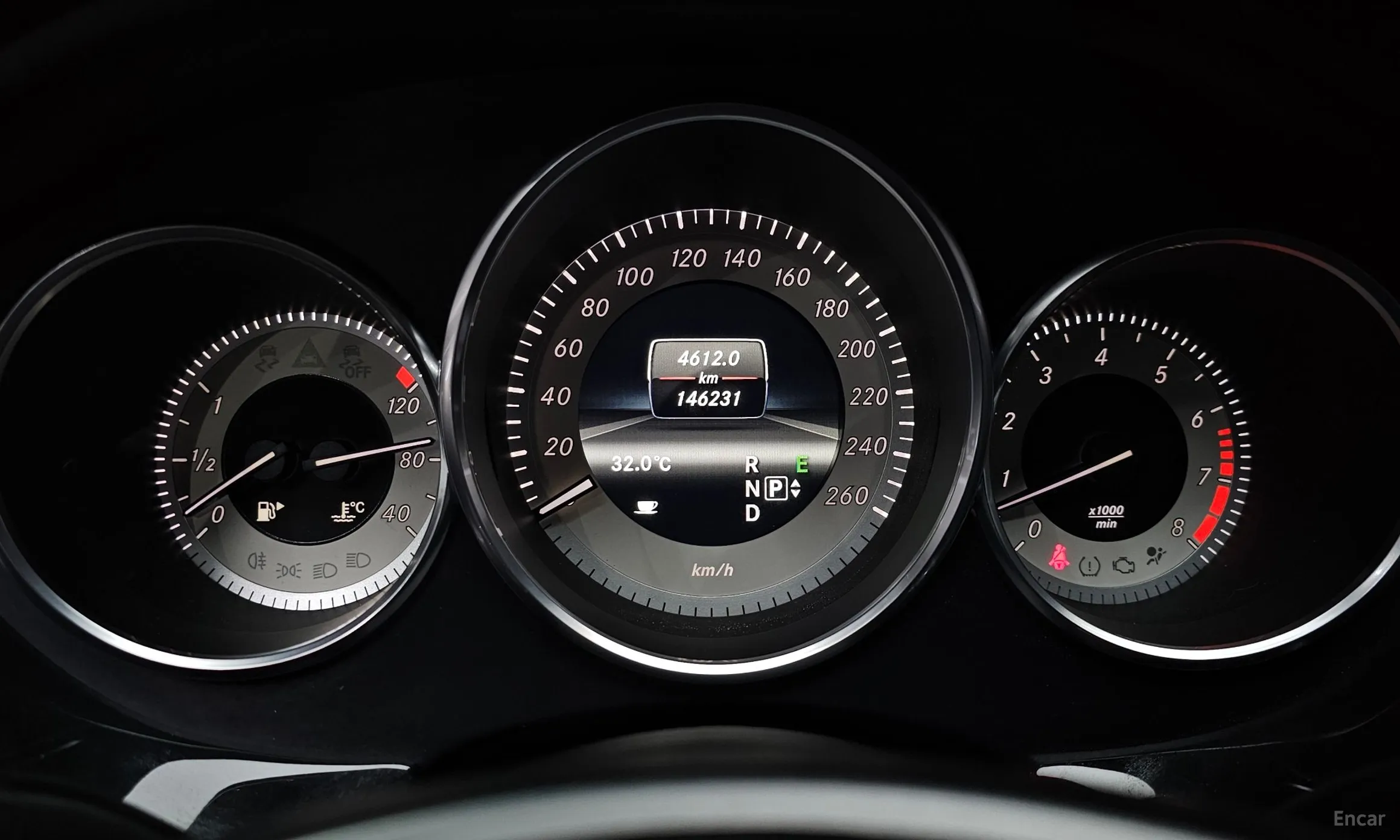 Mercedes Benz CLS-Class W218 превью 8
