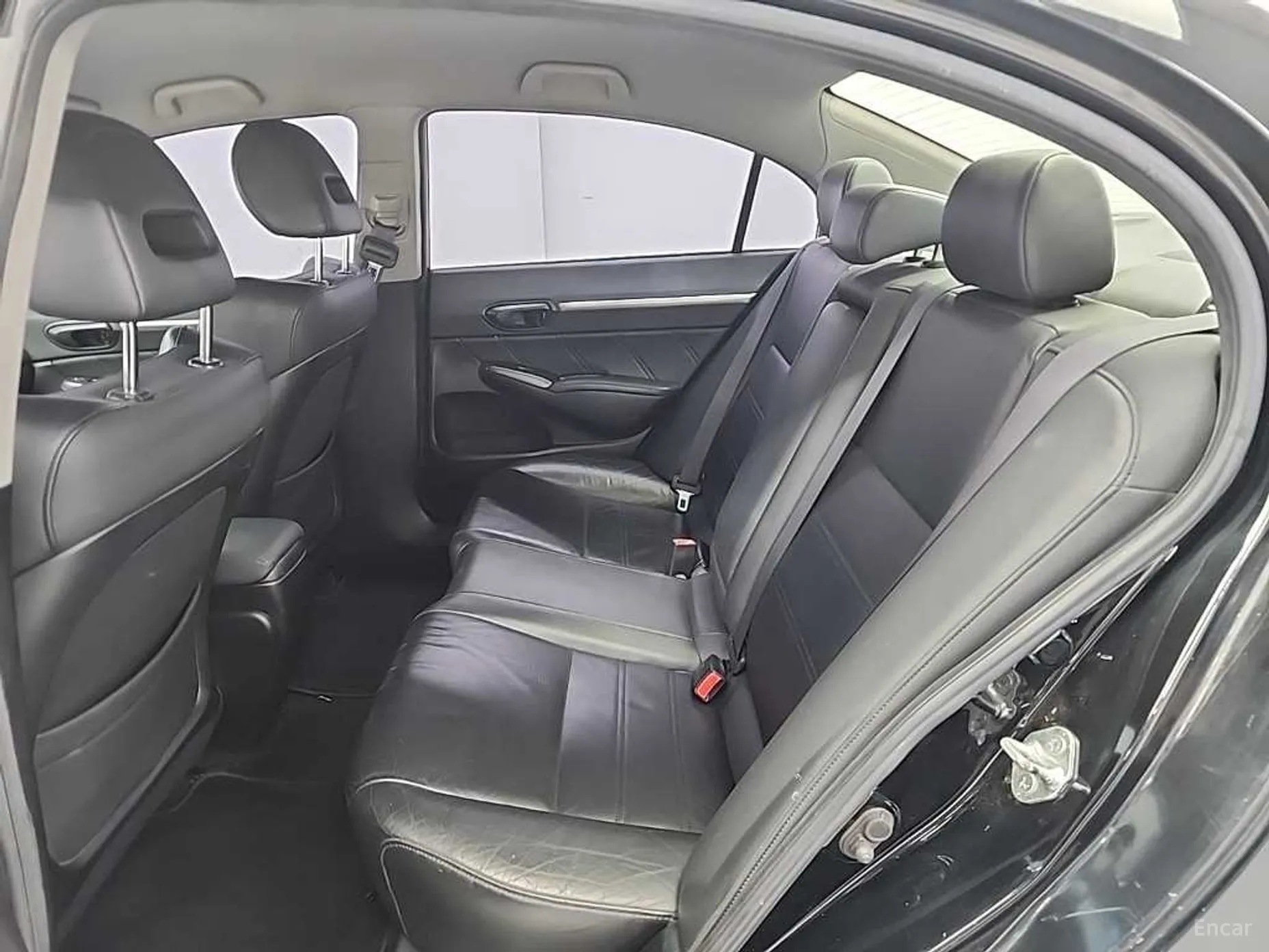 Honda Civic превью 12