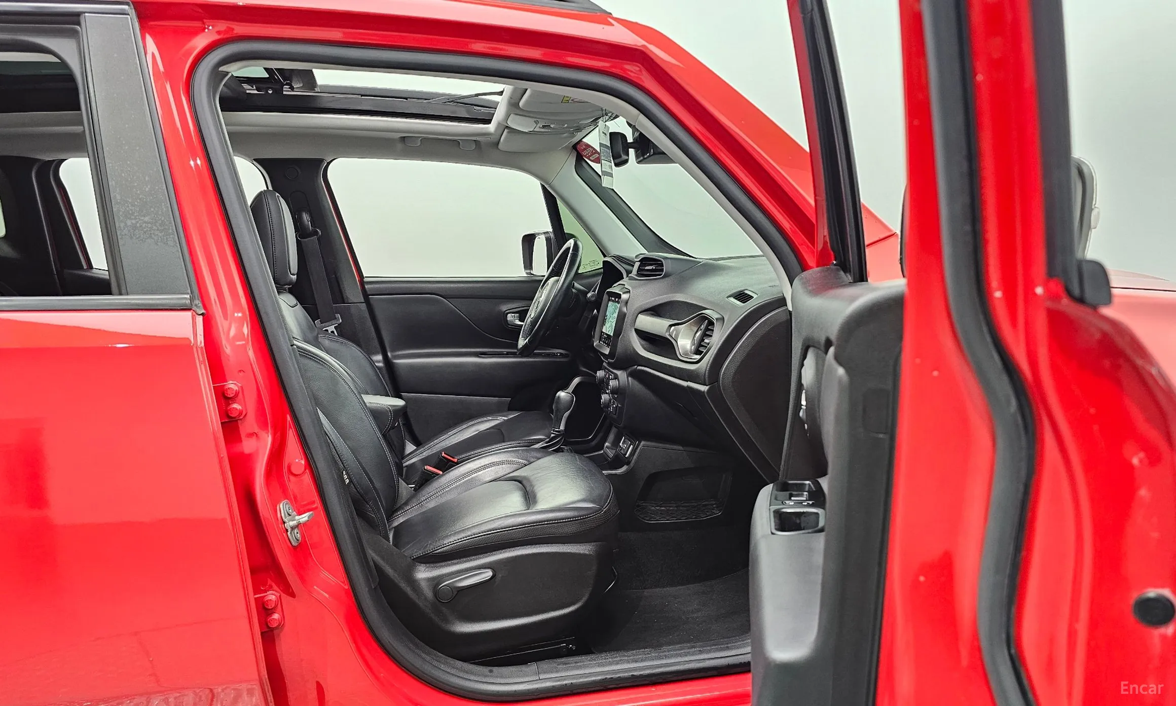 Jeep Renegade превью 11