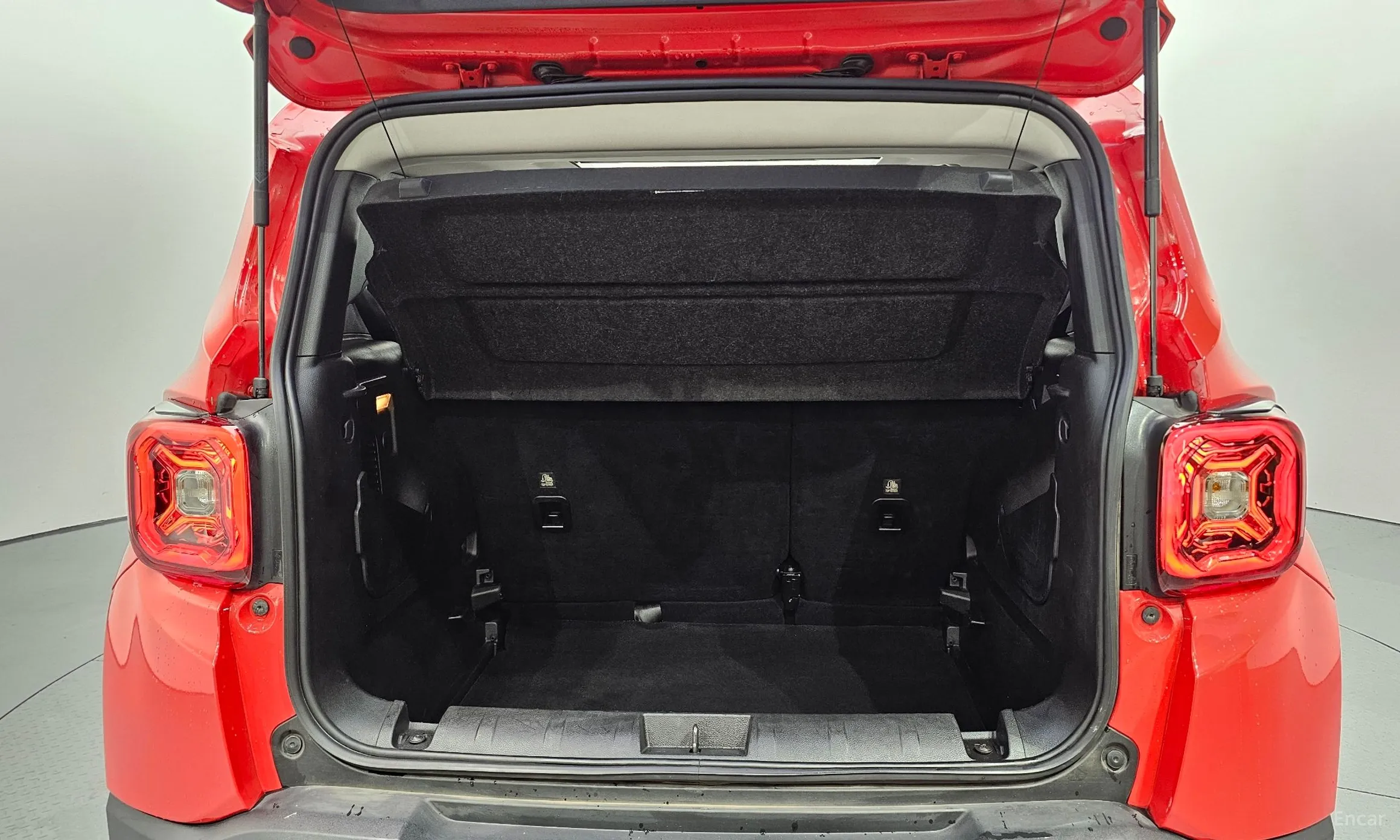Jeep Renegade превью 20