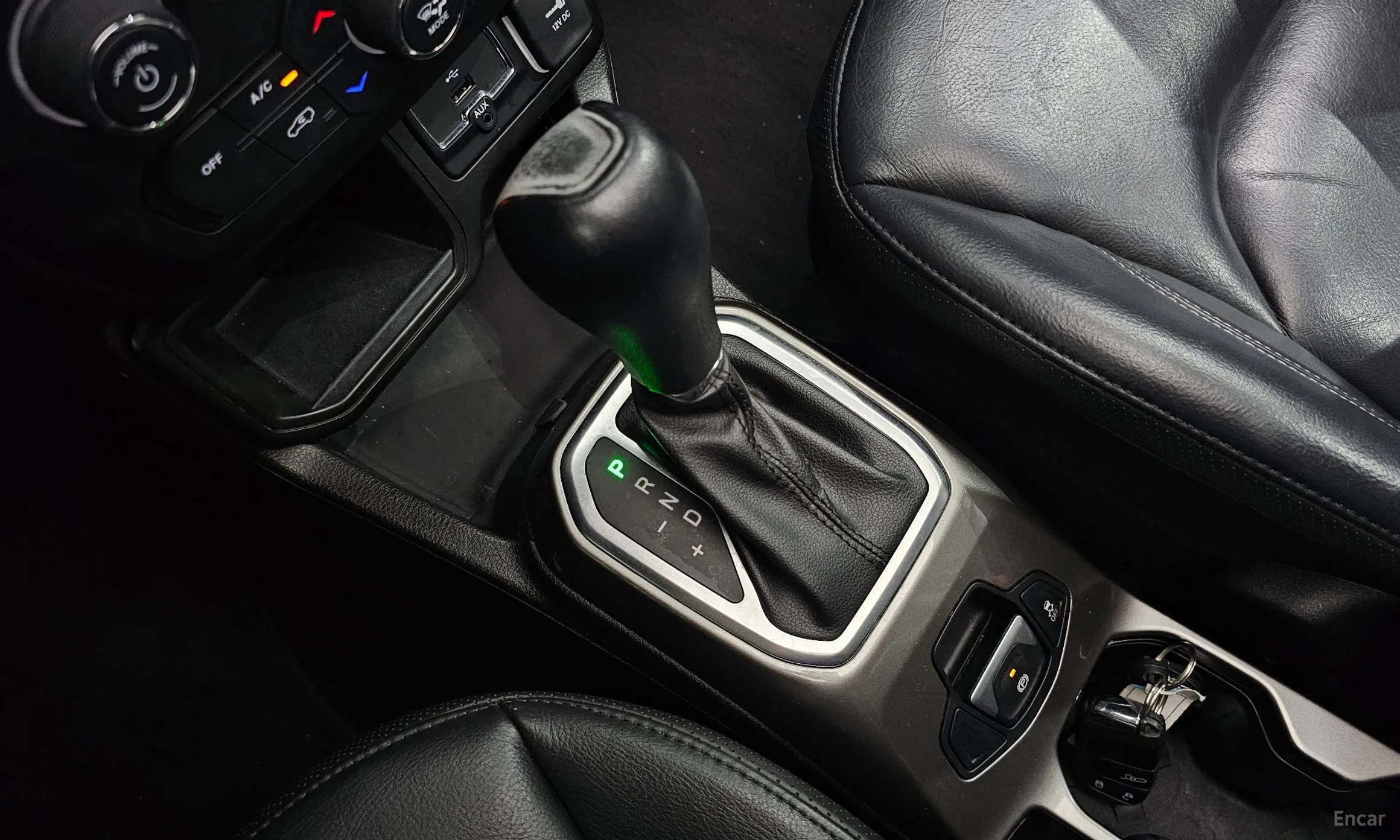 Jeep Renegade превью 9