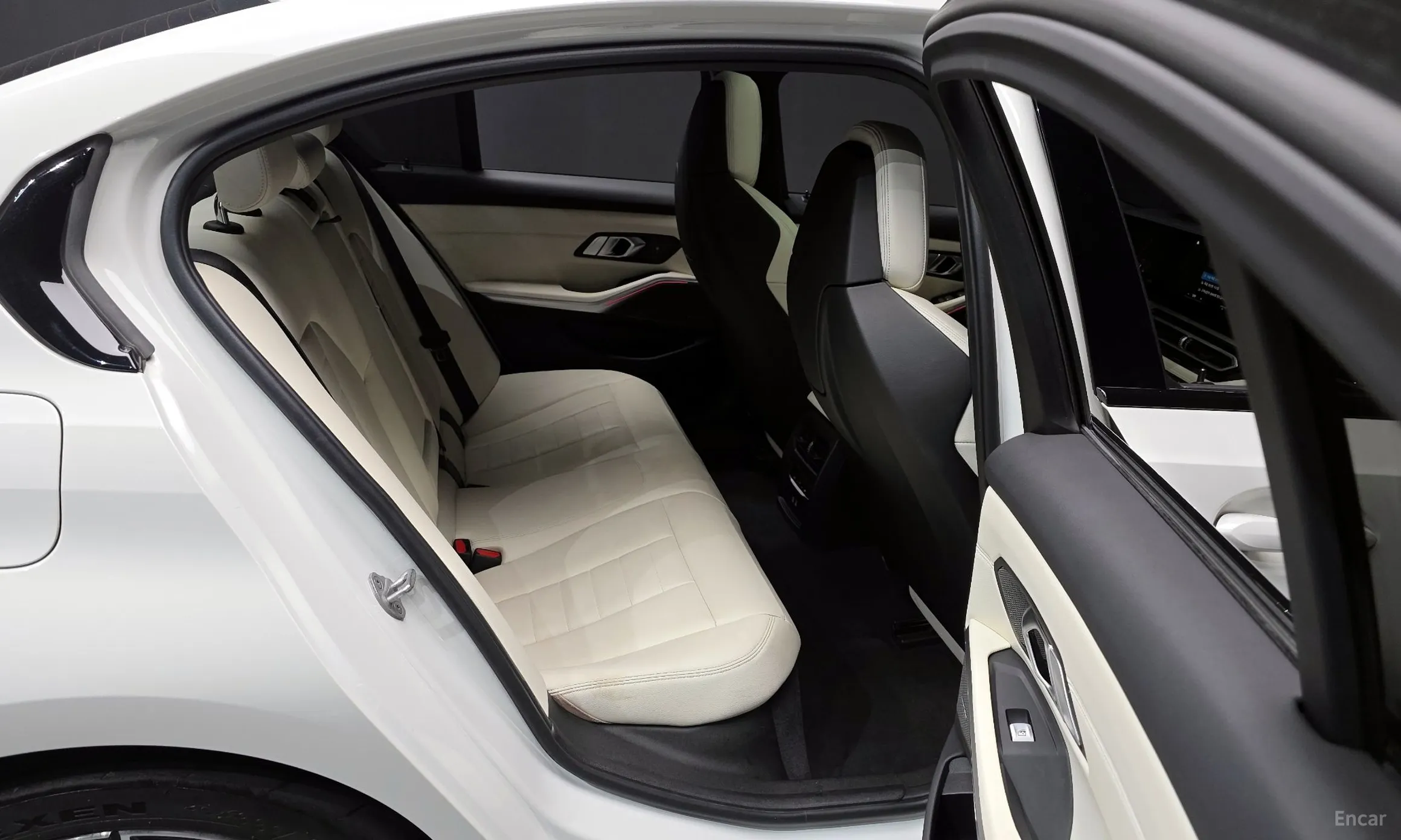 BMW 3 Series (G20) превью 12